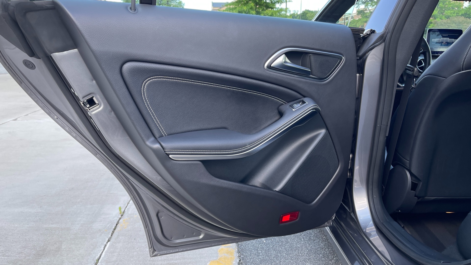 Used 2019 Mercedes-Benz CLA 250 4MATIC PREM & CONV PKG / APPLE / PANO-ROOF / H/K SND / REARVIEW for sale Sold at Formula Imports in Charlotte NC 28227 53
