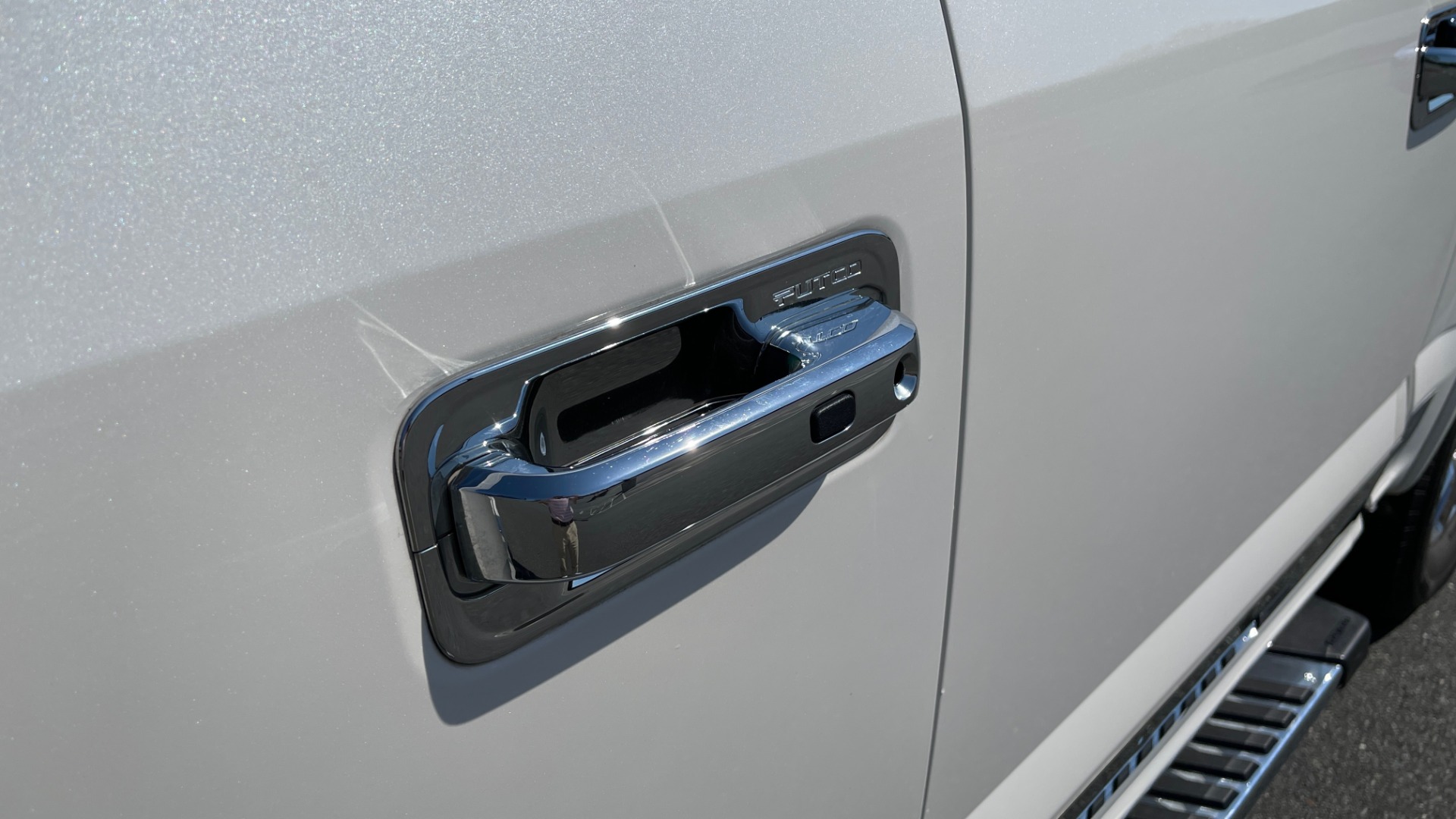 Used 2016 Ford F-150 LARIAT 4X4 / 3.5L V6 / 6-SPD AUTO / BLIS / SONY / NAV / REARVIEW for sale Sold at Formula Imports in Charlotte NC 28227 11
