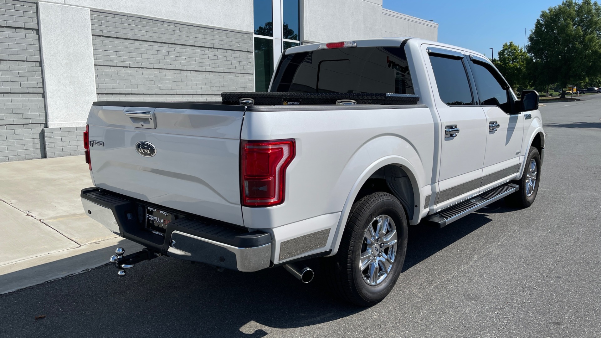 Used 2016 Ford F-150 LARIAT 4X4 / 3.5L V6 / 6-SPD AUTO / BLIS / SONY / NAV / REARVIEW for sale Sold at Formula Imports in Charlotte NC 28227 2