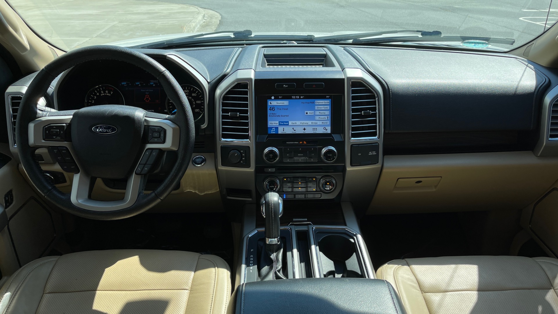 Used 2016 Ford F-150 LARIAT 4X4 / 3.5L V6 / 6-SPD AUTO / BLIS / SONY / NAV / REARVIEW for sale Sold at Formula Imports in Charlotte NC 28227 35