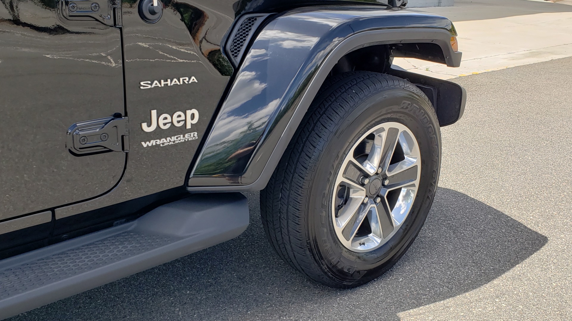 Used 2018 Jeep WRANGLER UNLIMITED SAHARA / 3.6L V6 / 6-SPD MAN / ALPINE / NAV / HTD STS / REARVIEW for sale Sold at Formula Imports in Charlotte NC 28227 100