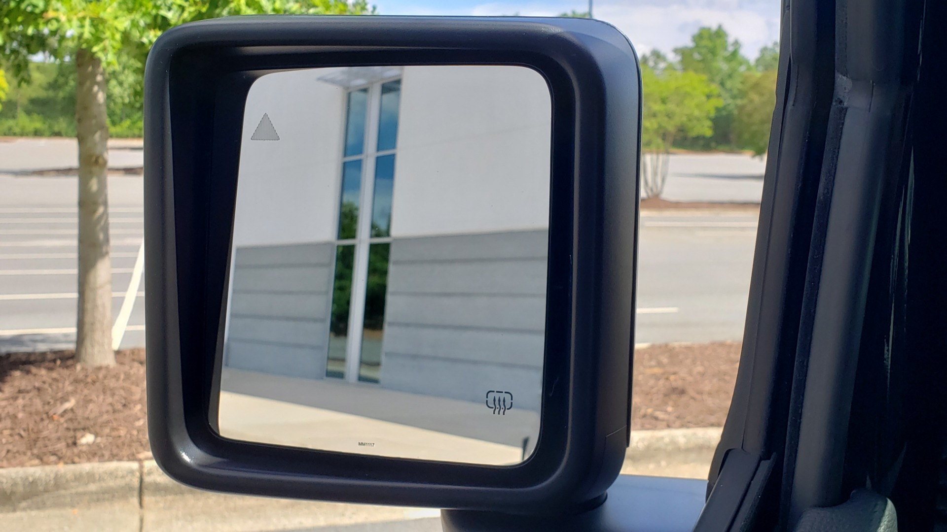 Used 2018 Jeep WRANGLER UNLIMITED SAHARA / 3.6L V6 / 6-SPD MAN / ALPINE / NAV / HTD STS / REARVIEW for sale Sold at Formula Imports in Charlotte NC 28227 39