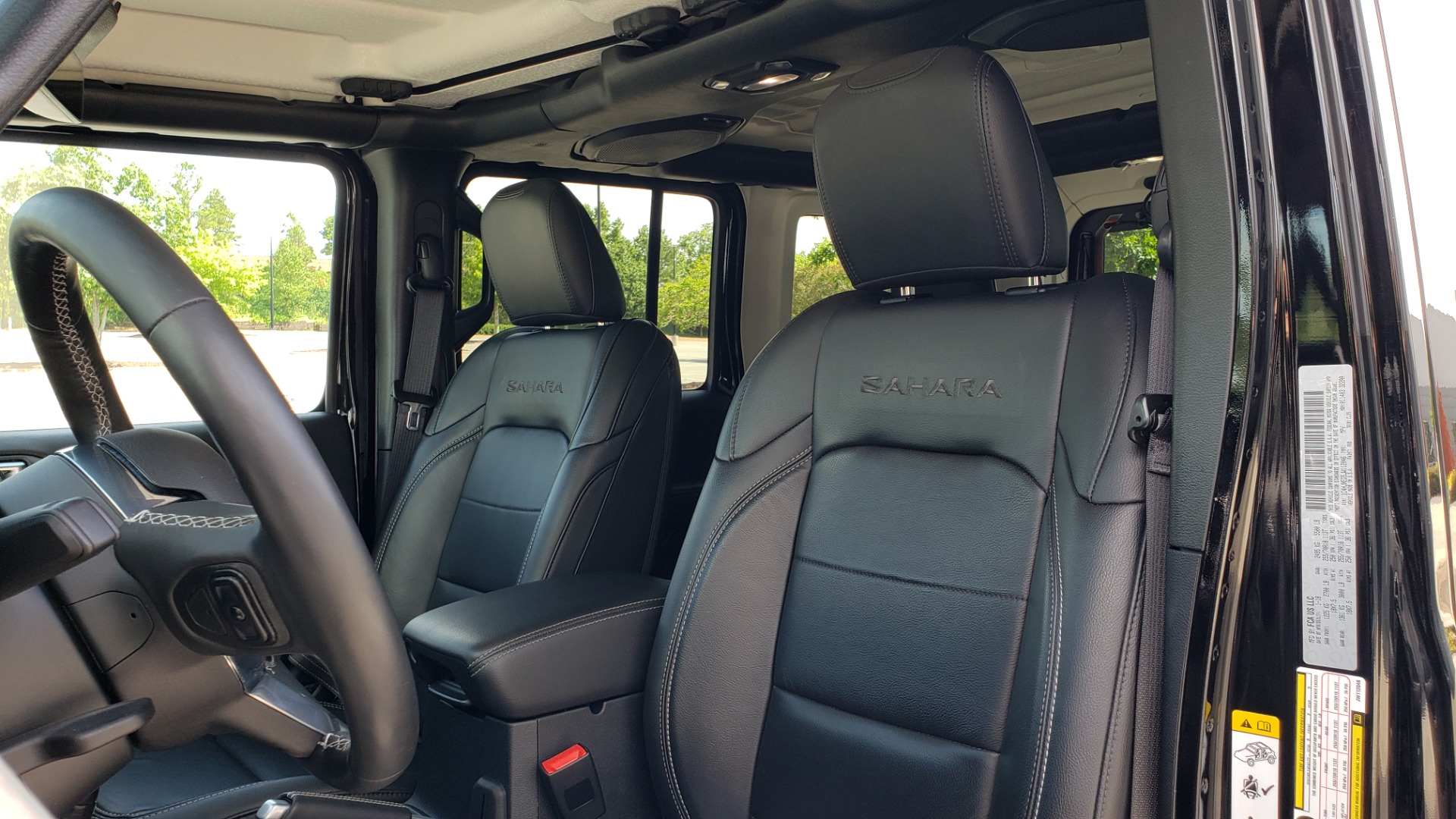 Used 2018 Jeep WRANGLER UNLIMITED SAHARA / 3.6L V6 / 6-SPD MAN / ALPINE / NAV / HTD STS / REARVIEW for sale Sold at Formula Imports in Charlotte NC 28227 52