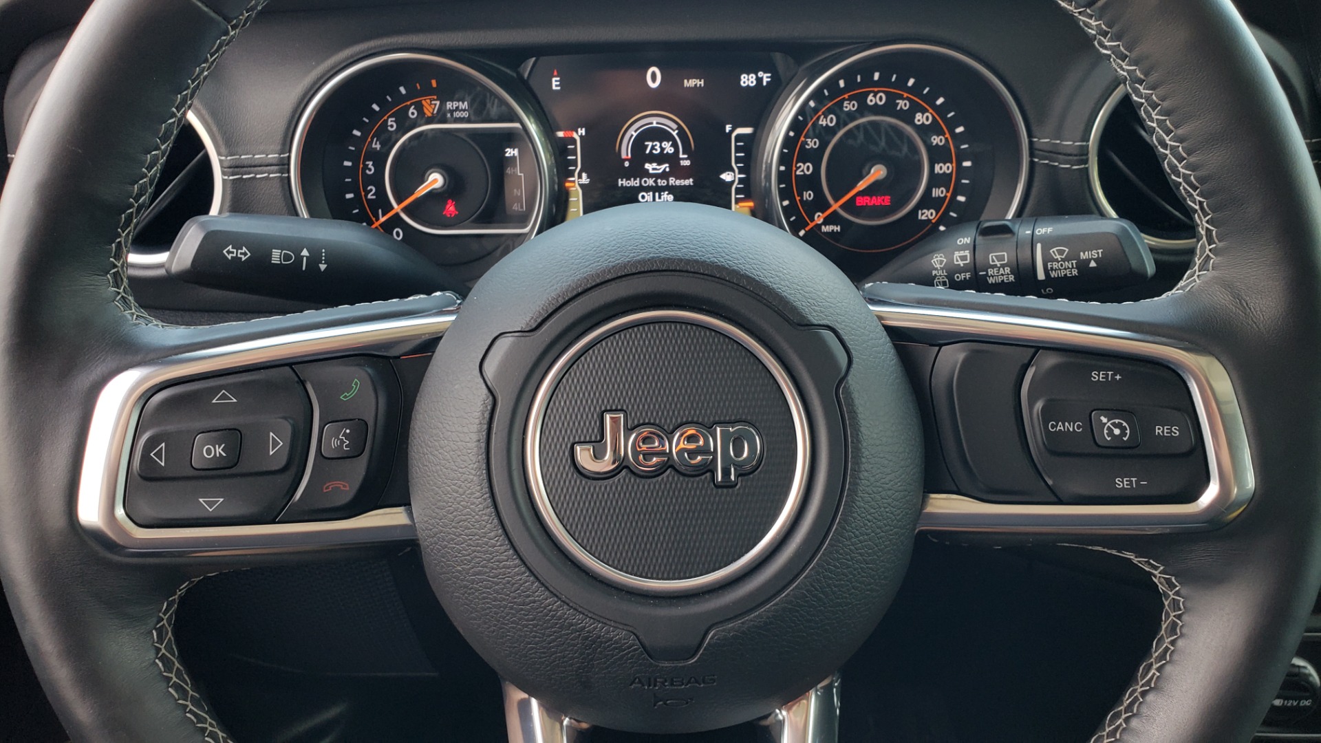 Used 2018 Jeep WRANGLER UNLIMITED SAHARA / 3.6L V6 / 6-SPD MAN / ALPINE / NAV / HTD STS / REARVIEW for sale Sold at Formula Imports in Charlotte NC 28227 57