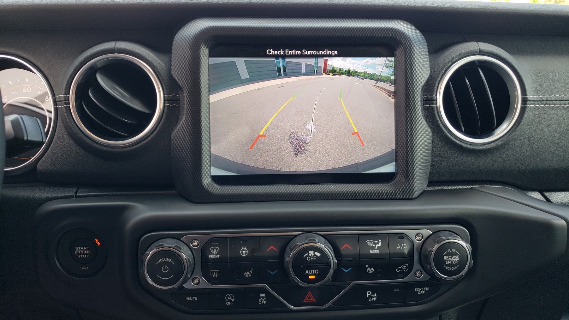 Used 2018 Jeep WRANGLER UNLIMITED SAHARA / 3.6L V6 / 6-SPD MAN / ALPINE / NAV / HTD STS / REARVIEW for sale Sold at Formula Imports in Charlotte NC 28227 63