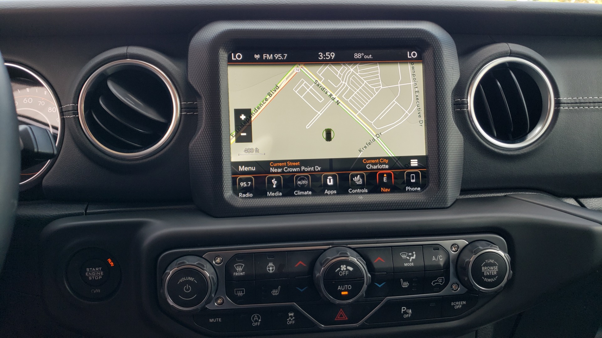 Used 2018 Jeep WRANGLER UNLIMITED SAHARA / 3.6L V6 / 6-SPD MAN / ALPINE / NAV / HTD STS / REARVIEW for sale Sold at Formula Imports in Charlotte NC 28227 64