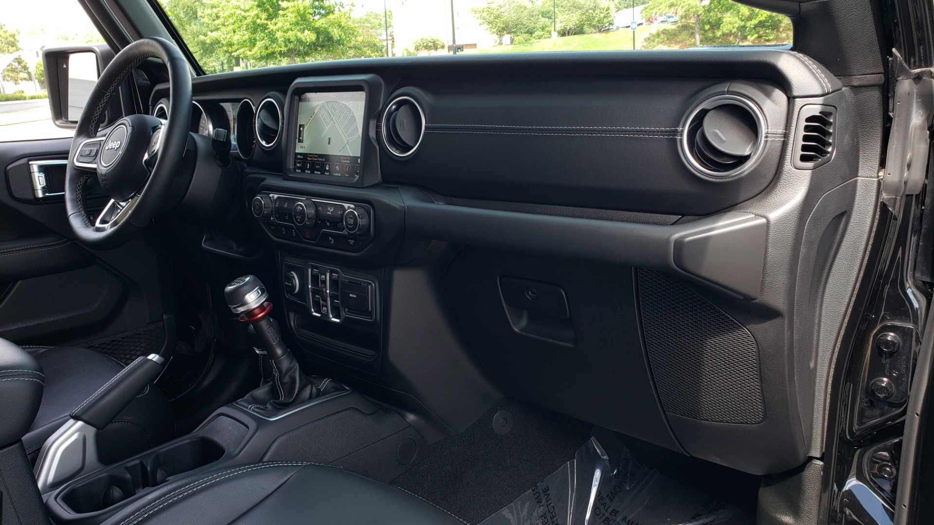 Used 2018 Jeep WRANGLER UNLIMITED SAHARA / 3.6L V6 / 6-SPD MAN / ALPINE / NAV / HTD STS / REARVIEW for sale Sold at Formula Imports in Charlotte NC 28227 84