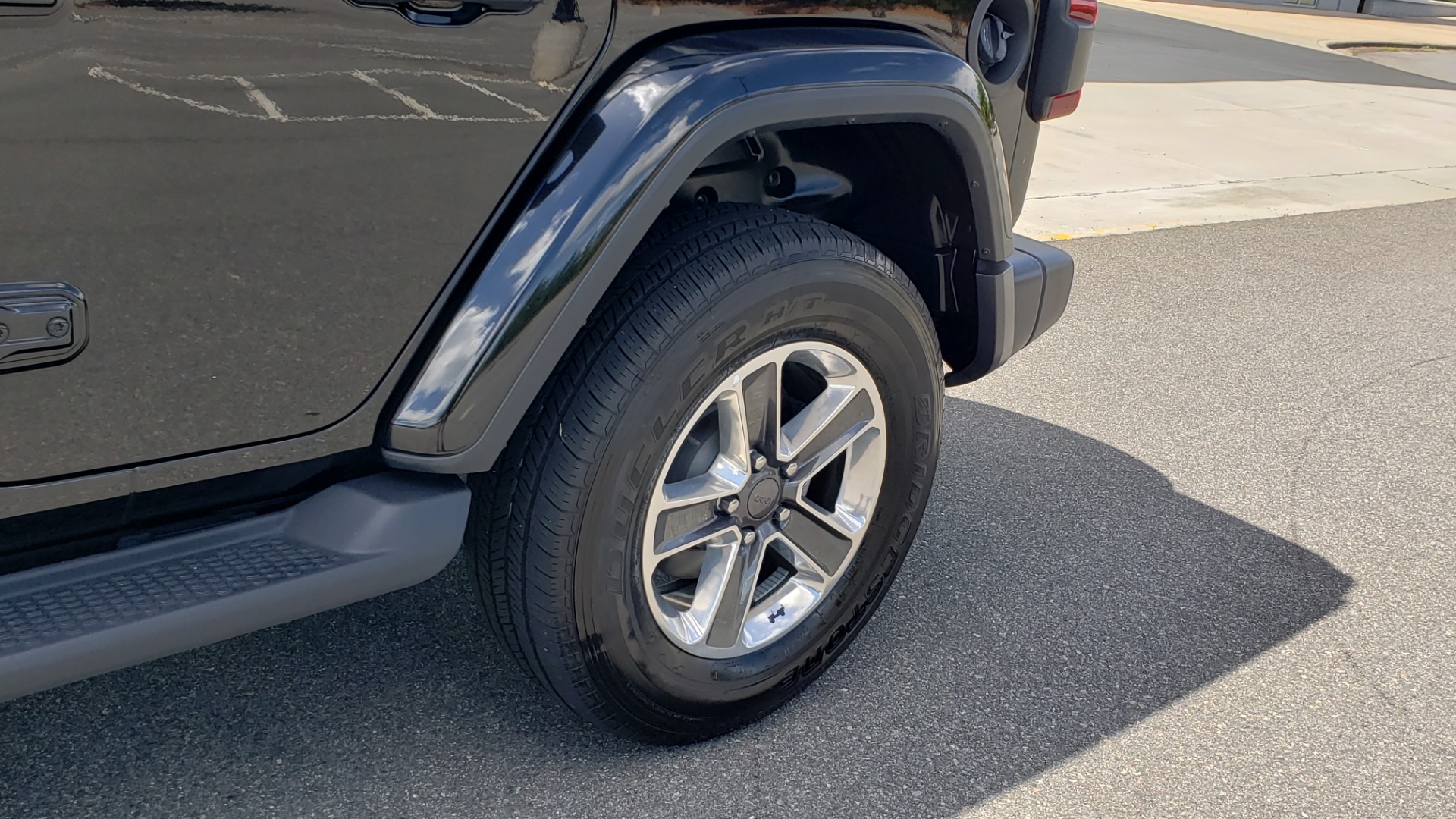 Used 2018 Jeep WRANGLER UNLIMITED SAHARA / 3.6L V6 / 6-SPD MAN / ALPINE / NAV / HTD STS / REARVIEW for sale Sold at Formula Imports in Charlotte NC 28227 98