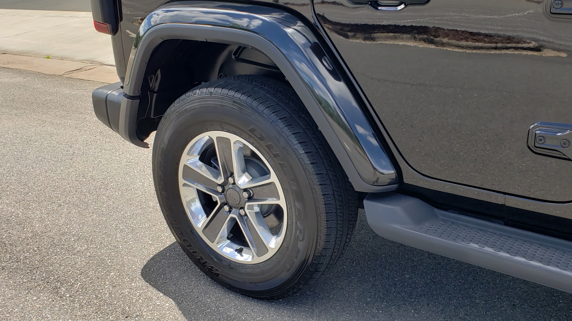 Used 2018 Jeep WRANGLER UNLIMITED SAHARA / 3.6L V6 / 6-SPD MAN / ALPINE / NAV / HTD STS / REARVIEW for sale Sold at Formula Imports in Charlotte NC 28227 99