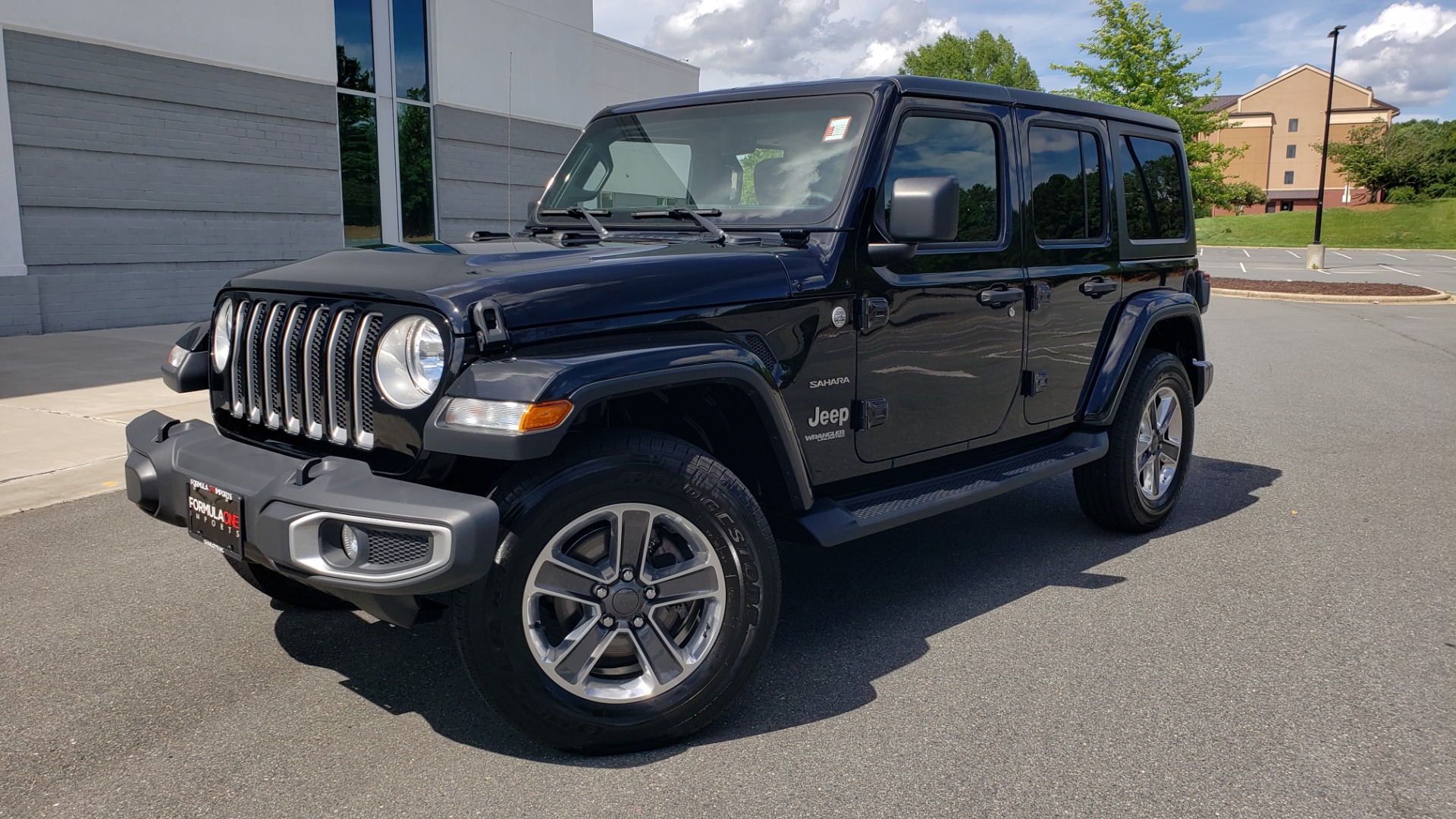 Used 2018 Jeep WRANGLER UNLIMITED SAHARA / 3.6L V6 / 6-SPD MAN / ALPINE / NAV / HTD STS / REARVIEW for sale Sold at Formula Imports in Charlotte NC 28227 1