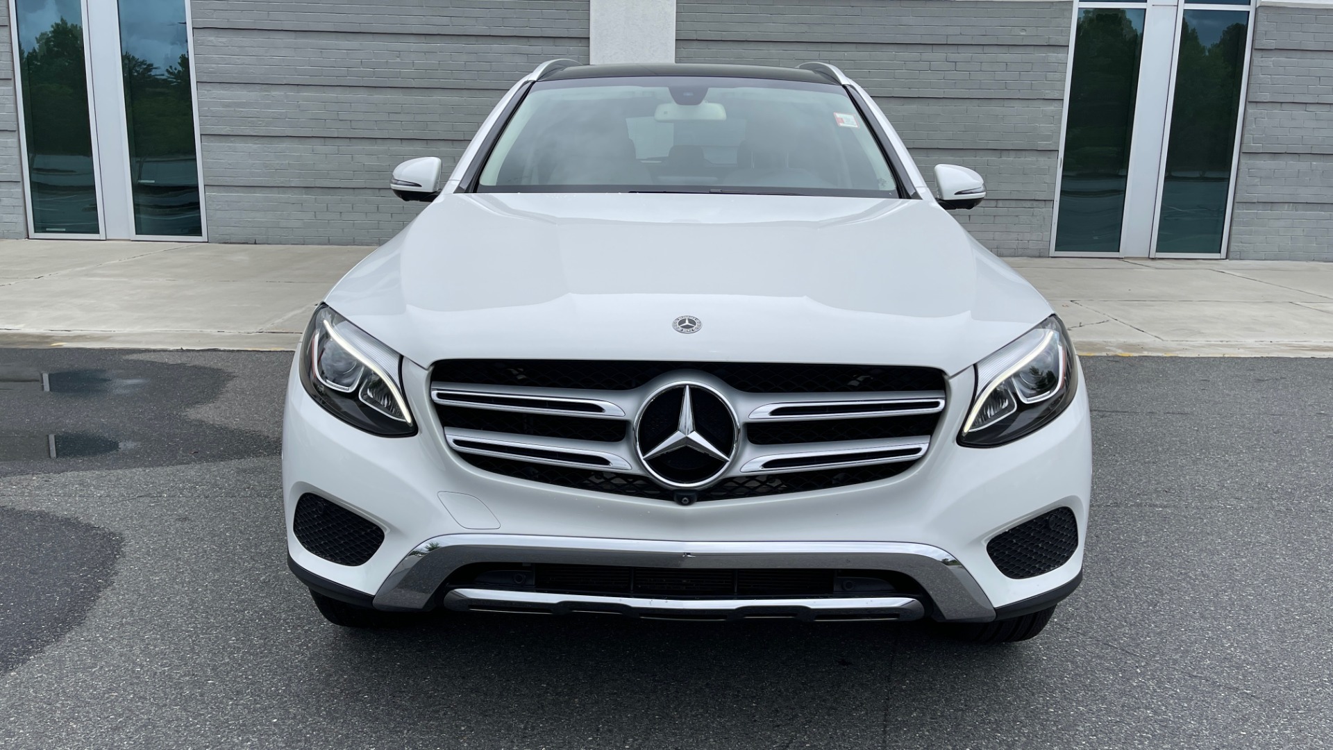 Used 2018 Mercedes-Benz GLC 300 PREMIUM / PANO-ROOF / HTD STS / PARK ASST / REARVIEW for sale Sold at Formula Imports in Charlotte NC 28227 10