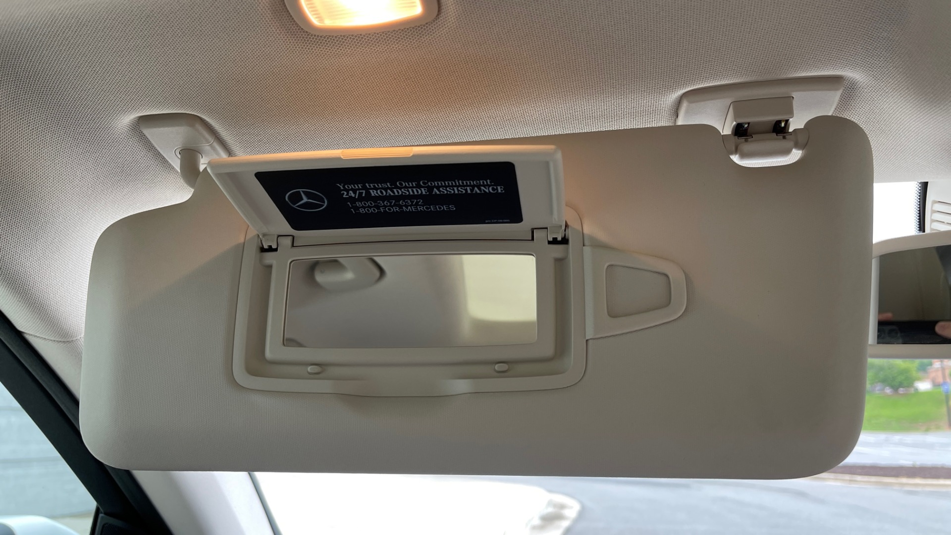 Used 2018 Mercedes-Benz GLC 300 PREMIUM / PANO-ROOF / HTD STS / PARK ASST / REARVIEW for sale Sold at Formula Imports in Charlotte NC 28227 42