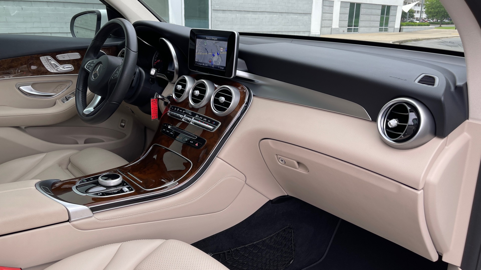 Used 2018 Mercedes-Benz GLC 300 PREMIUM / PANO-ROOF / HTD STS / PARK ASST / REARVIEW for sale Sold at Formula Imports in Charlotte NC 28227 55
