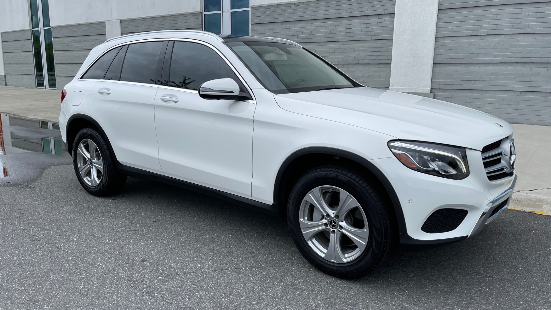 Used 2018 Mercedes-Benz GLC 300 PREMIUM / PANO-ROOF / HTD STS / PARK ASST / REARVIEW for sale Sold at Formula Imports in Charlotte NC 28227 6