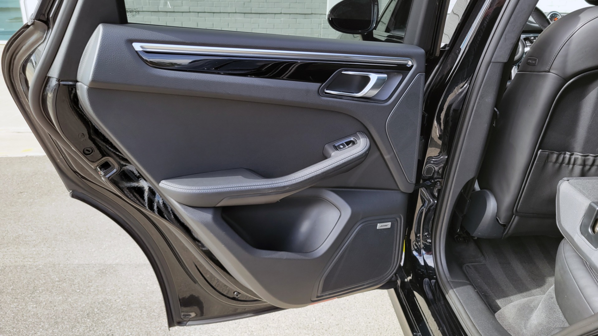 Used 2016 Porsche MACAN TURBO 3.6L / PREMIUM PKG / NAV / BOSE / REARVIEW for sale Sold at Formula Imports in Charlotte NC 28227 65