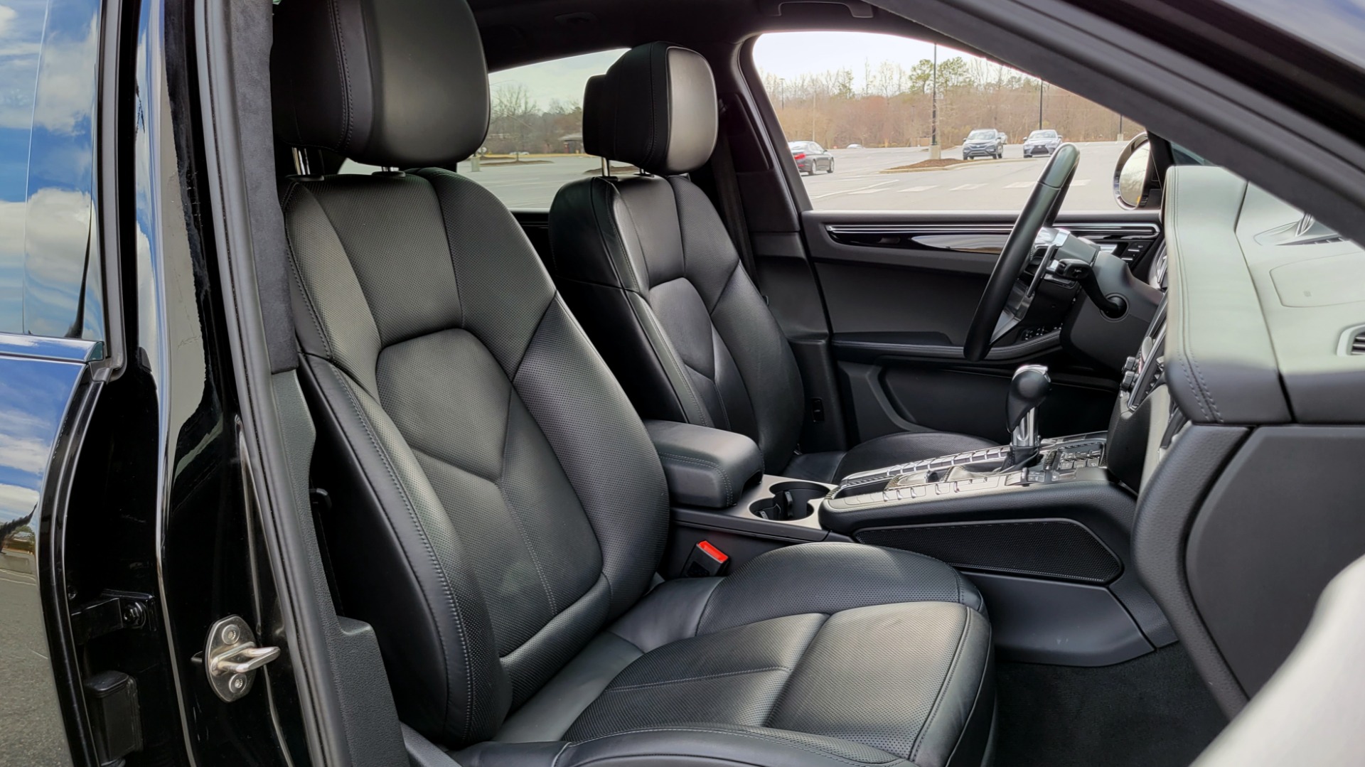 Used 2016 Porsche MACAN TURBO 3.6L PREMIUM / NAV / BOSE / SUNROOF / REARVIEW for sale Sold at Formula Imports in Charlotte NC 28227 73