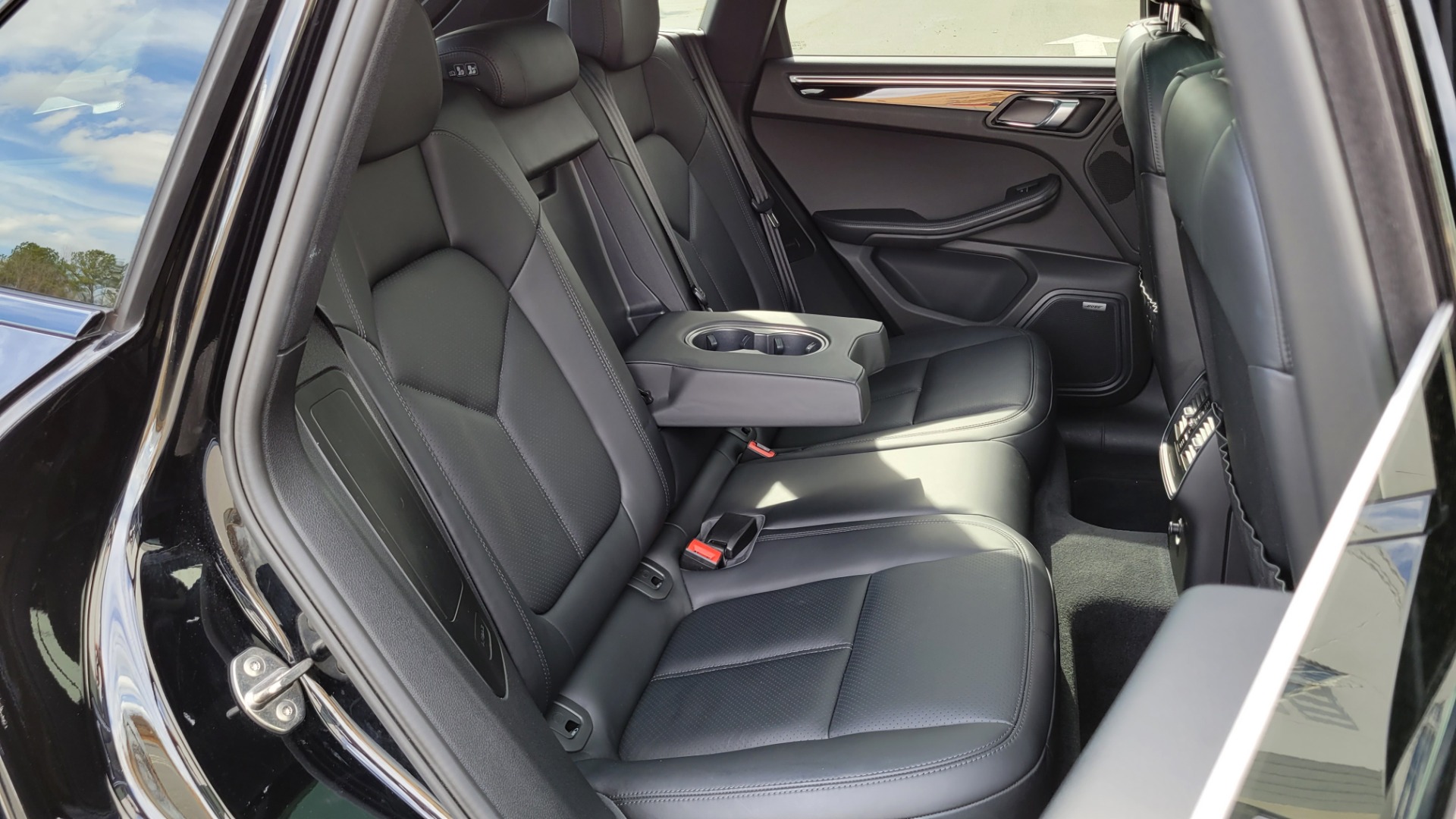 Used 2016 Porsche MACAN TURBO 3.6L PREMIUM / NAV / BOSE / SUNROOF / REARVIEW for sale Sold at Formula Imports in Charlotte NC 28227 78