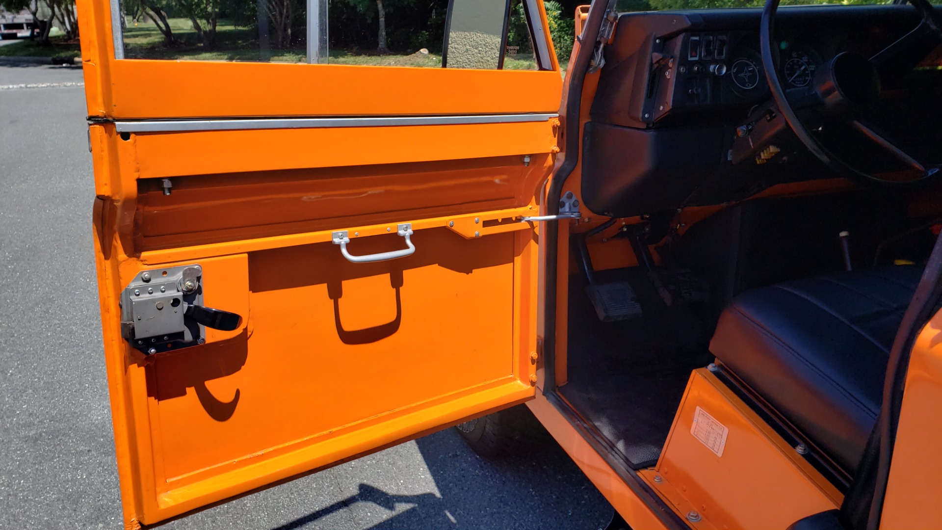 Used 1982 Land Rover SERIES 3 4X4 / SOFT-TOP / FULLY RESTORED / RUNS GREAT for sale Sold at Formula Imports in Charlotte NC 28227 10
