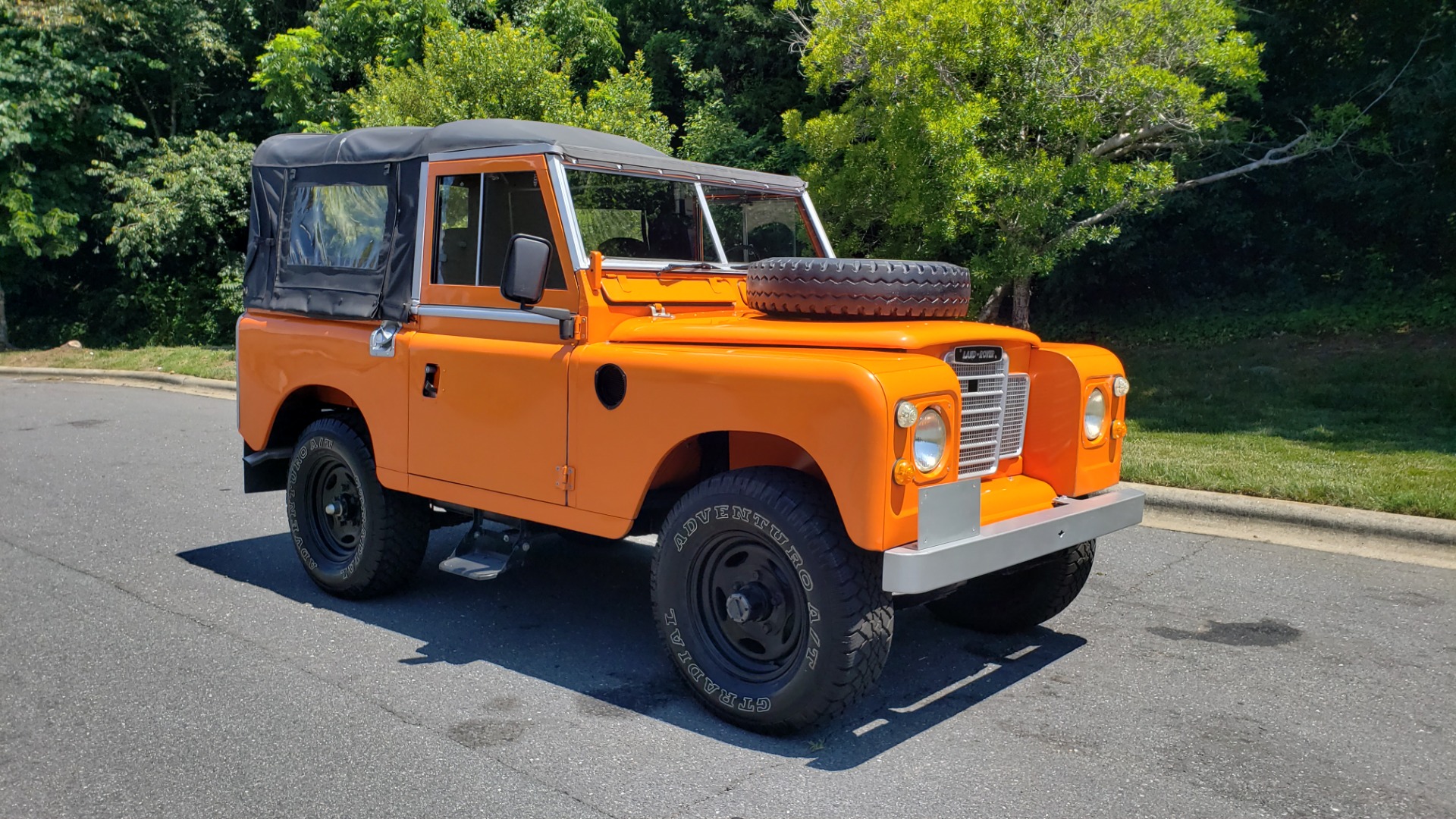 Used 1982 Land Rover SERIES 3 4X4 / SOFT-TOP / FULLY RESTORED / RUNS GREAT for sale Sold at Formula Imports in Charlotte NC 28227 4