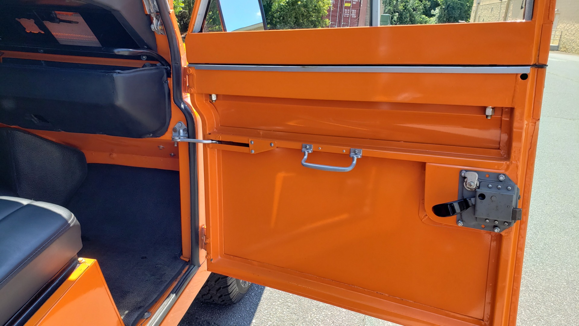 Used 1982 Land Rover SERIES 3 4X4 / SOFT-TOP / FULLY RESTORED / RUNS GREAT for sale Sold at Formula Imports in Charlotte NC 28227 43