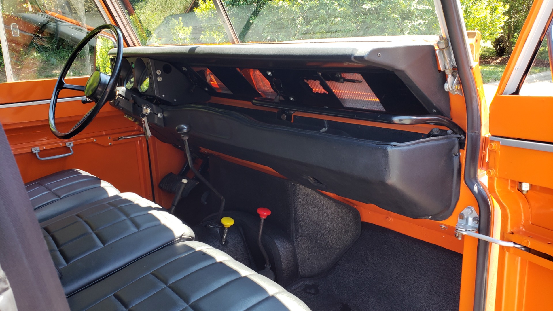 Used 1982 Land Rover SERIES 3 4X4 / SOFT-TOP / FULLY RESTORED / RUNS GREAT for sale Sold at Formula Imports in Charlotte NC 28227 46