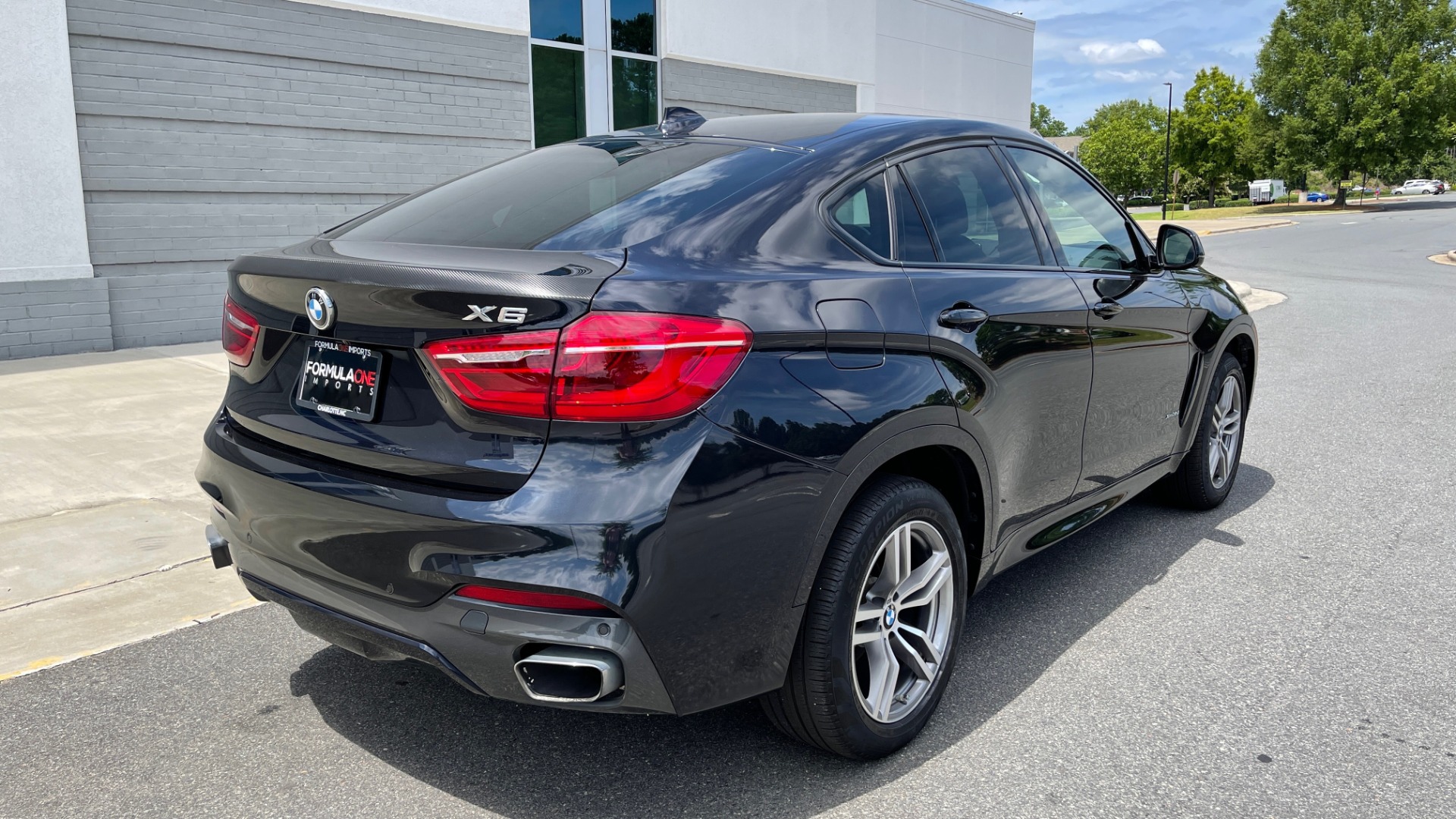 Used 2018 BMW X6 XDRIVE35I M-SPORT / DRVR ASST / PRK ASST / H/K SND / APPLE / WIRELESS CHARG for sale Sold at Formula Imports in Charlotte NC 28227 2
