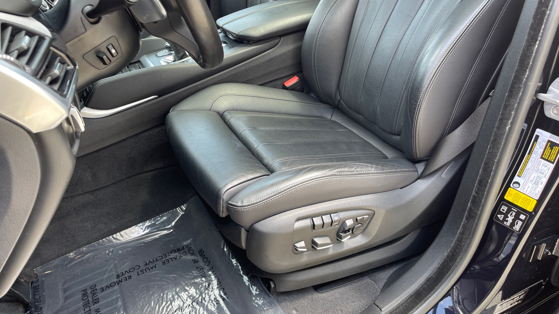 Used 2018 BMW X6 XDRIVE35I M-SPORT / DRVR ASST / PRK ASST / H/K SND / APPLE / WIRELESS CHARG for sale Sold at Formula Imports in Charlotte NC 28227 37