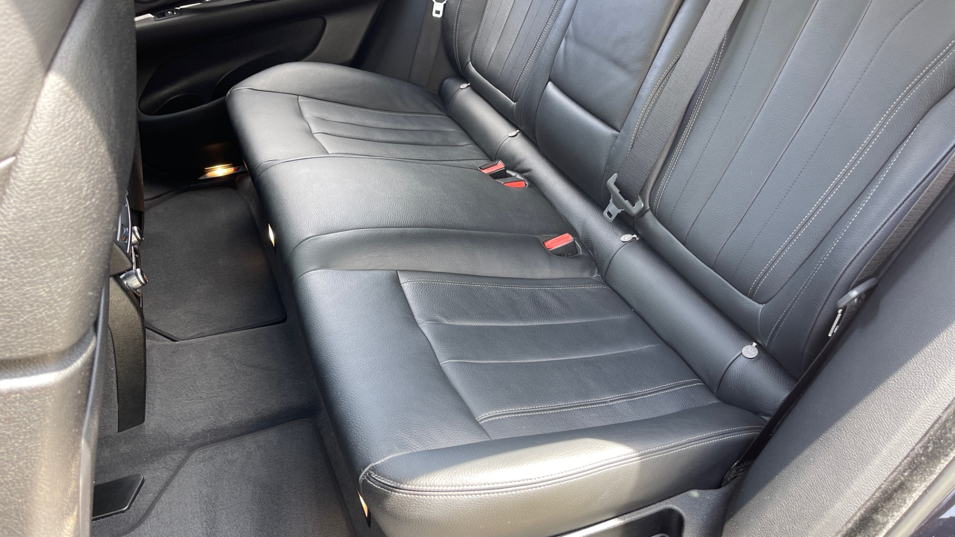 Used 2018 BMW X6 XDRIVE35I M-SPORT / DRVR ASST / PRK ASST / H/K SND / APPLE / WIRELESS CHARG for sale Sold at Formula Imports in Charlotte NC 28227 57