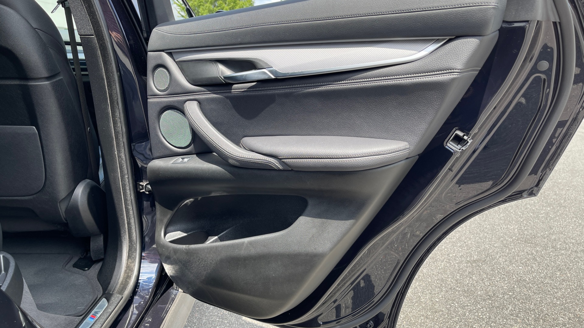 Used 2018 BMW X6 XDRIVE35I M-SPORT / DRVR ASST / PRK ASST / H/K SND / APPLE / WIRELESS CHARG for sale Sold at Formula Imports in Charlotte NC 28227 61