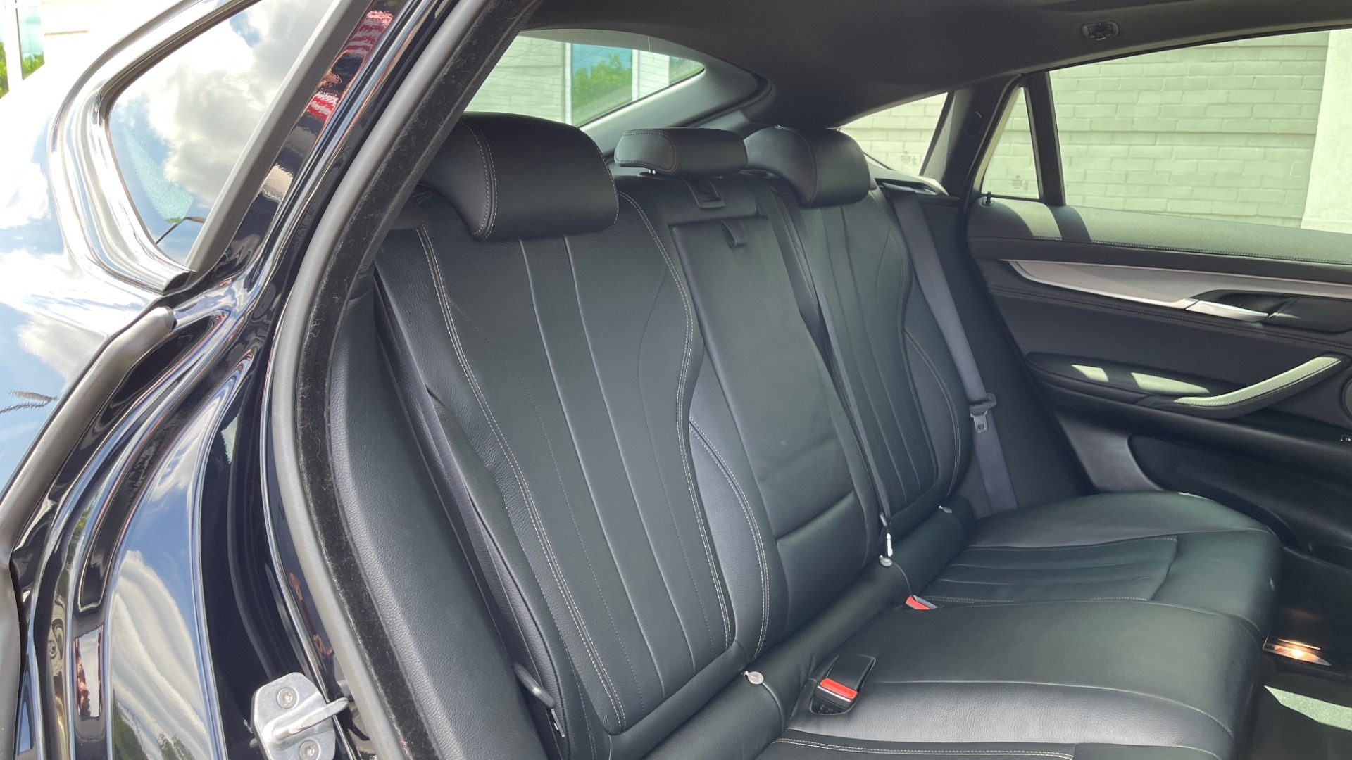 Used 2018 BMW X6 XDRIVE35I M-SPORT / DRVR ASST / PRK ASST / H/K SND / APPLE / WIRELESS CHARG for sale Sold at Formula Imports in Charlotte NC 28227 62
