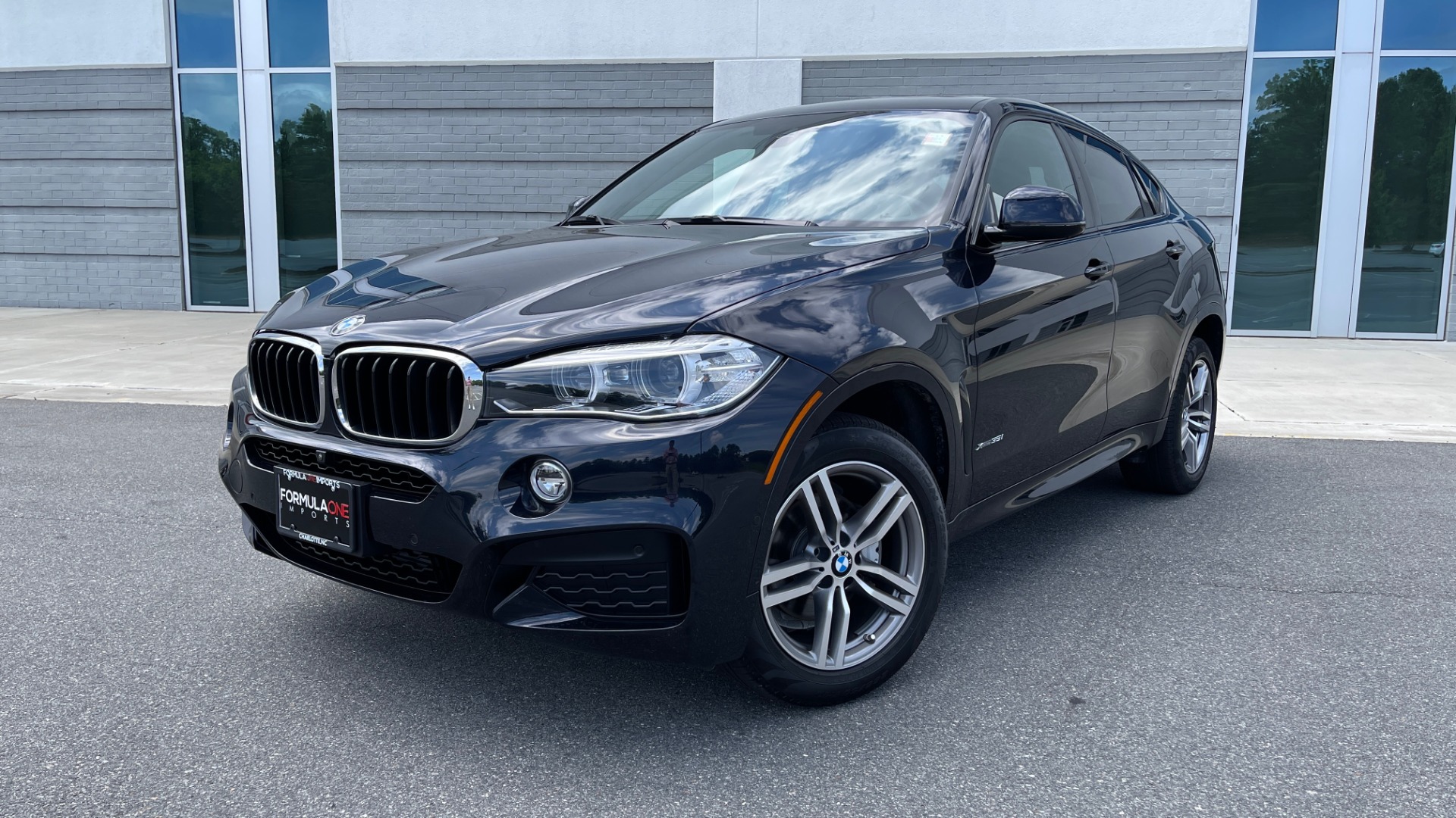 Used 2018 BMW X6 XDRIVE35I M-SPORT / DRVR ASST / PRK ASST / H/K SND / APPLE / WIRELESS CHARG for sale Sold at Formula Imports in Charlotte NC 28227 1