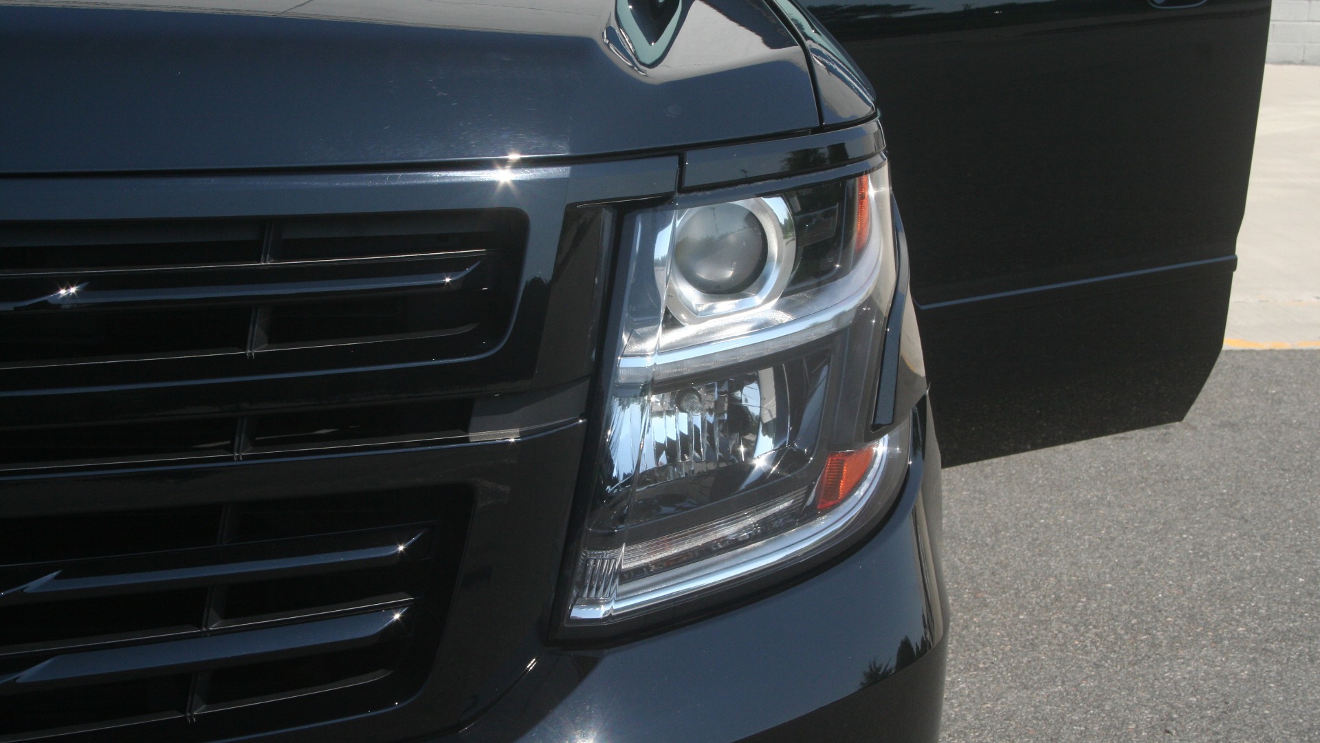 Used 2018 Chevrolet Tahoe Premier for sale Sold at Formula Imports in Charlotte NC 28227 14