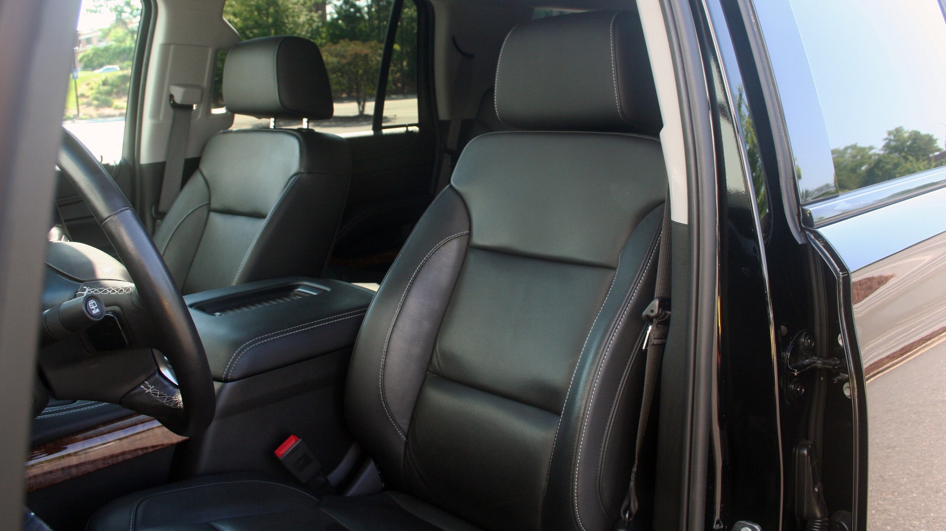 Used 2018 Chevrolet Tahoe Premier for sale Sold at Formula Imports in Charlotte NC 28227 26