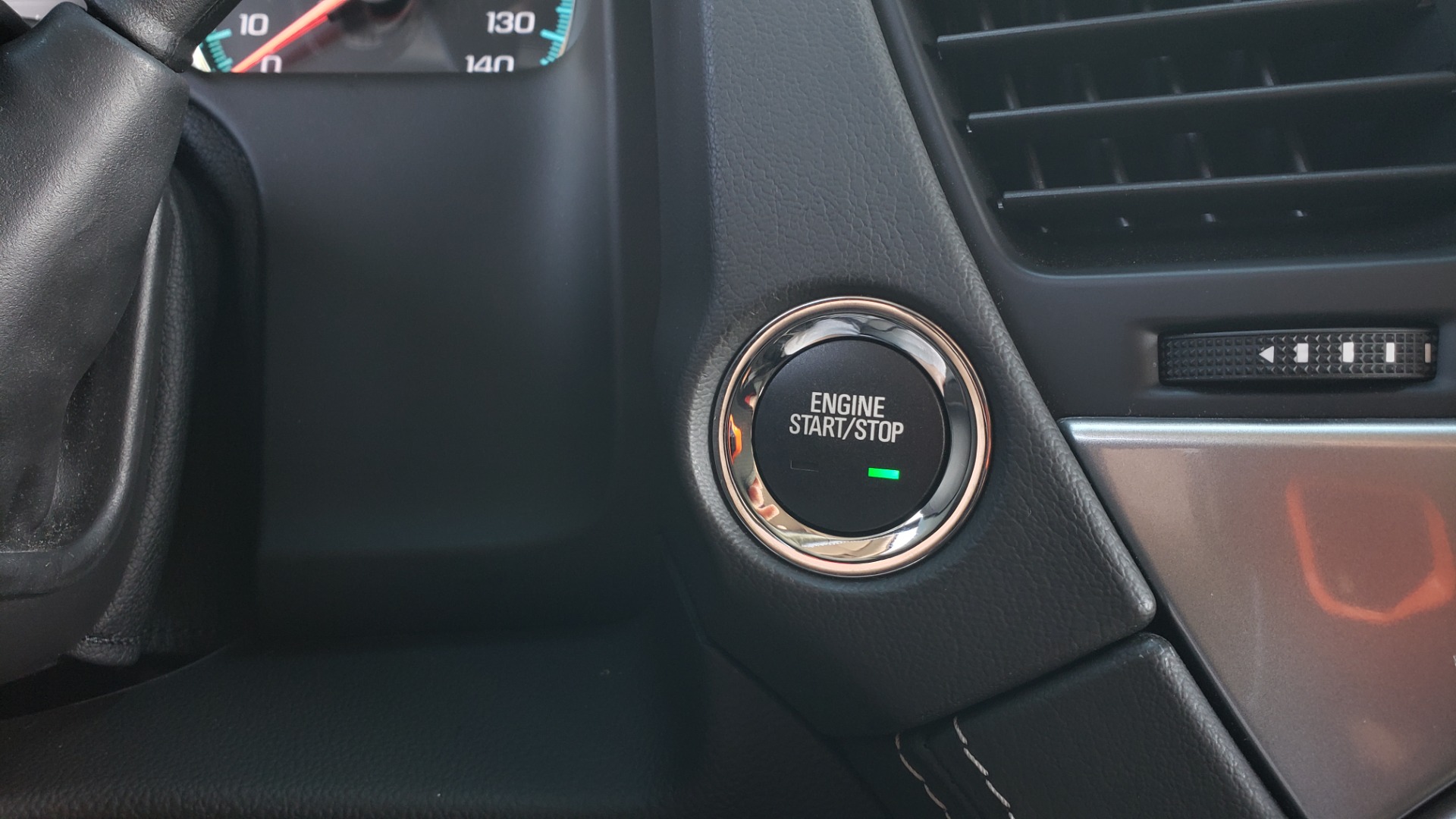 Used 2018 Chevrolet TAHOE PREMIER RST / 4X4 / NAV / BOSE / SUNROOF / 3-ROW / REARVIEW for sale $65,995 at Formula Imports in Charlotte NC 28227 49