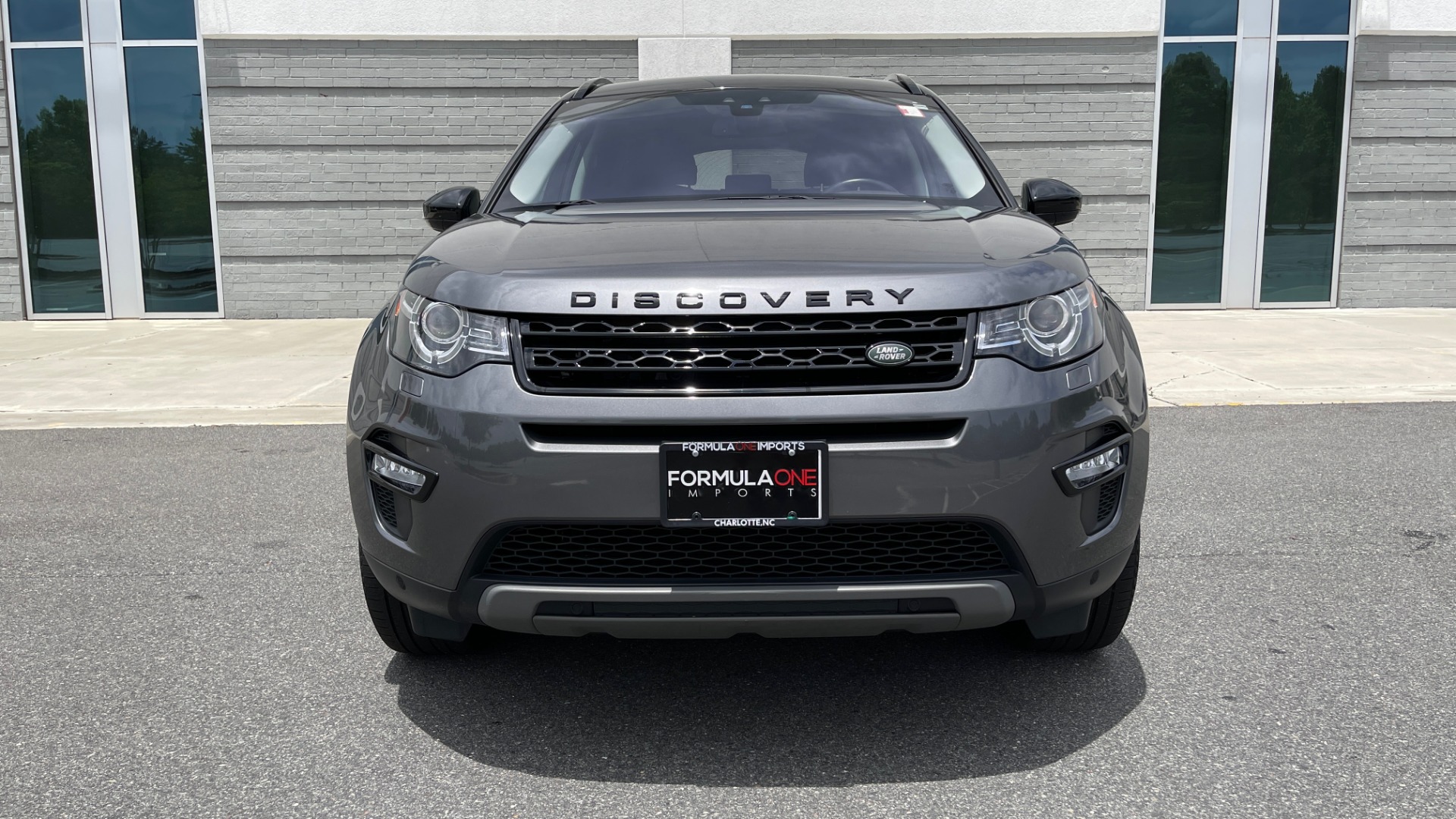 Used 2018 Land Rover DISCOVERY SPORT HSE 4WD / NAV / PANO-ROOF / MERIDIAN SND / HTD STS / LANE ASST / REARVIEW for sale Sold at Formula Imports in Charlotte NC 28227 10