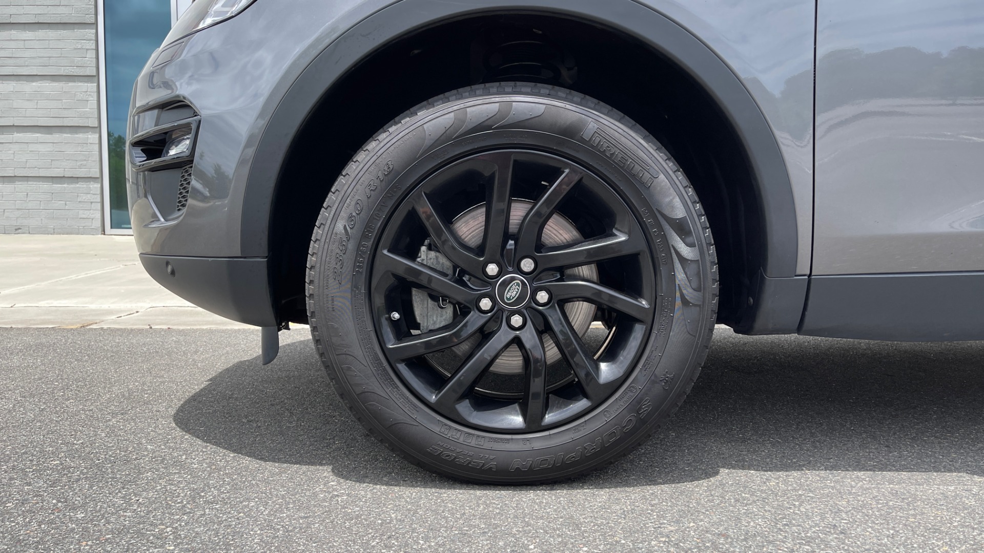 Used 2018 Land Rover DISCOVERY SPORT HSE 4WD / NAV / PANO-ROOF / MERIDIAN SND / HTD STS / LANE ASST / REARVIEW for sale Sold at Formula Imports in Charlotte NC 28227 73