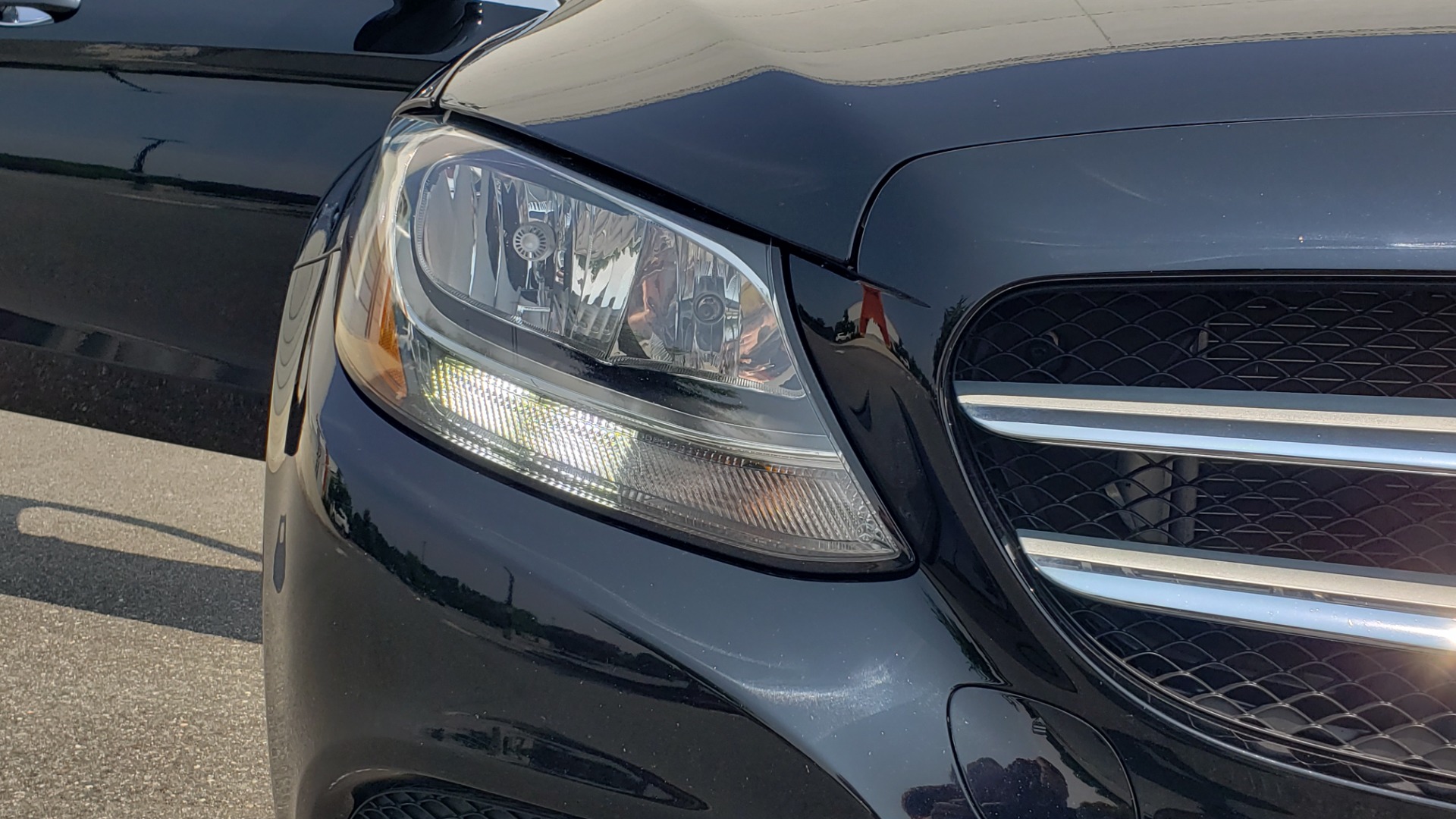 Used 2018 Mercedes-Benz C-CLASS C 300 4MATIC / PREMIUM / MULTIMEDIA / NAV / PANO-ROOF / BURMESTER for sale Sold at Formula Imports in Charlotte NC 28227 20