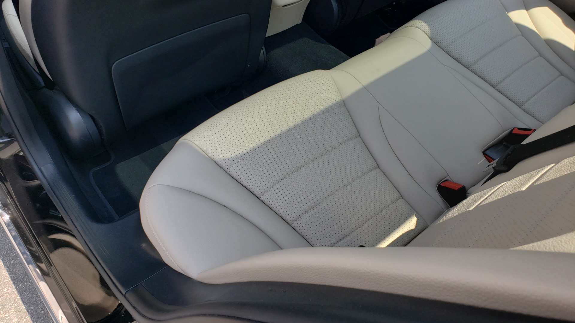 Used 2018 Mercedes-Benz C-CLASS C 300 4MATIC / PREMIUM / MULTIMEDIA / NAV / PANO-ROOF / BURMESTER for sale Sold at Formula Imports in Charlotte NC 28227 56