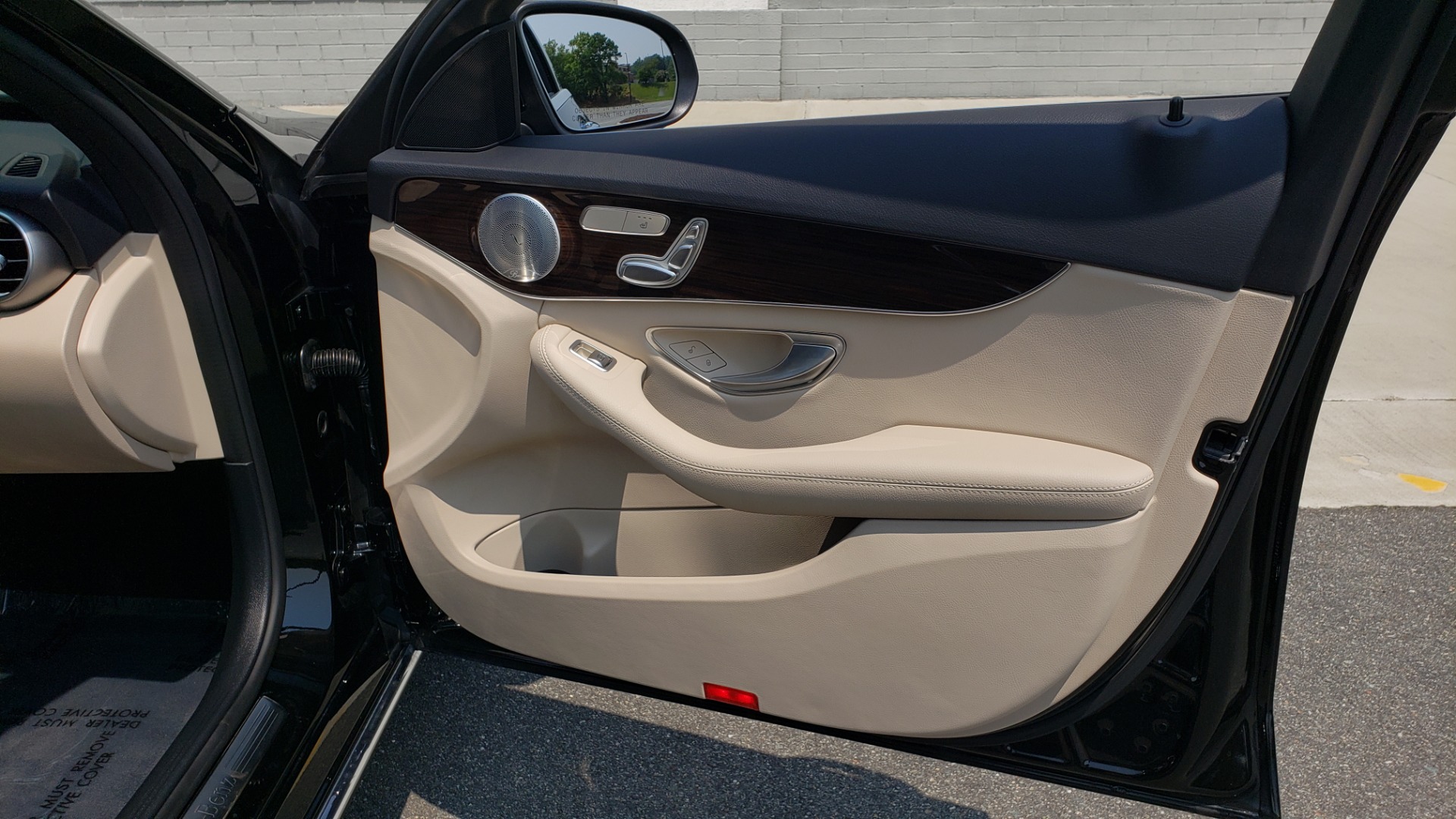Used 2018 Mercedes-Benz C-CLASS C 300 4MATIC / PREMIUM / MULTIMEDIA / NAV / PANO-ROOF / BURMESTER for sale Sold at Formula Imports in Charlotte NC 28227 59