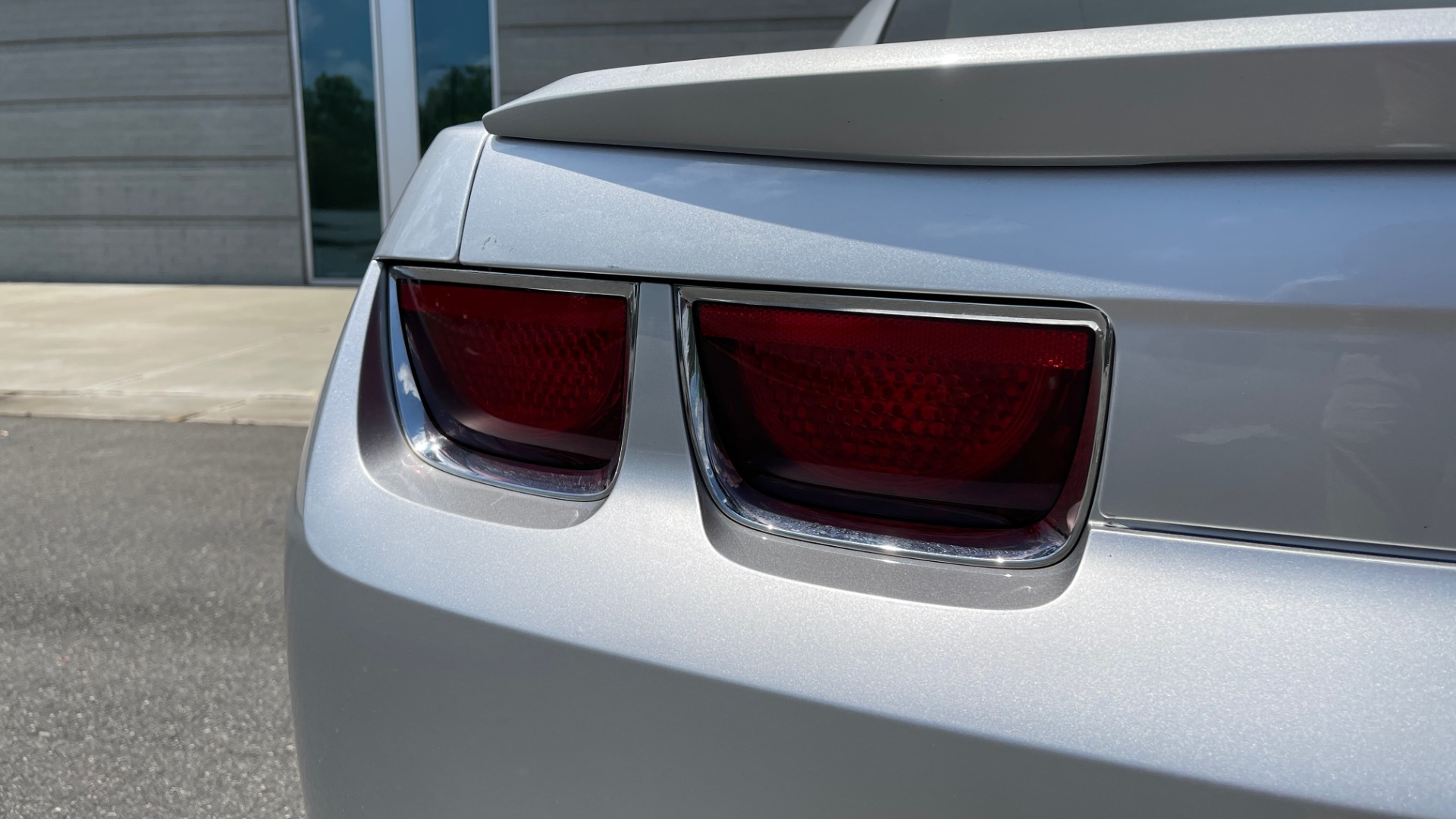 Used 2012 Chevrolet CAMARO SS COUPE / 6.2L V8 / 2SS / RS PKG / 6-SPD AUTO / SUNROOF / REMOTE START for sale Sold at Formula Imports in Charlotte NC 28227 19