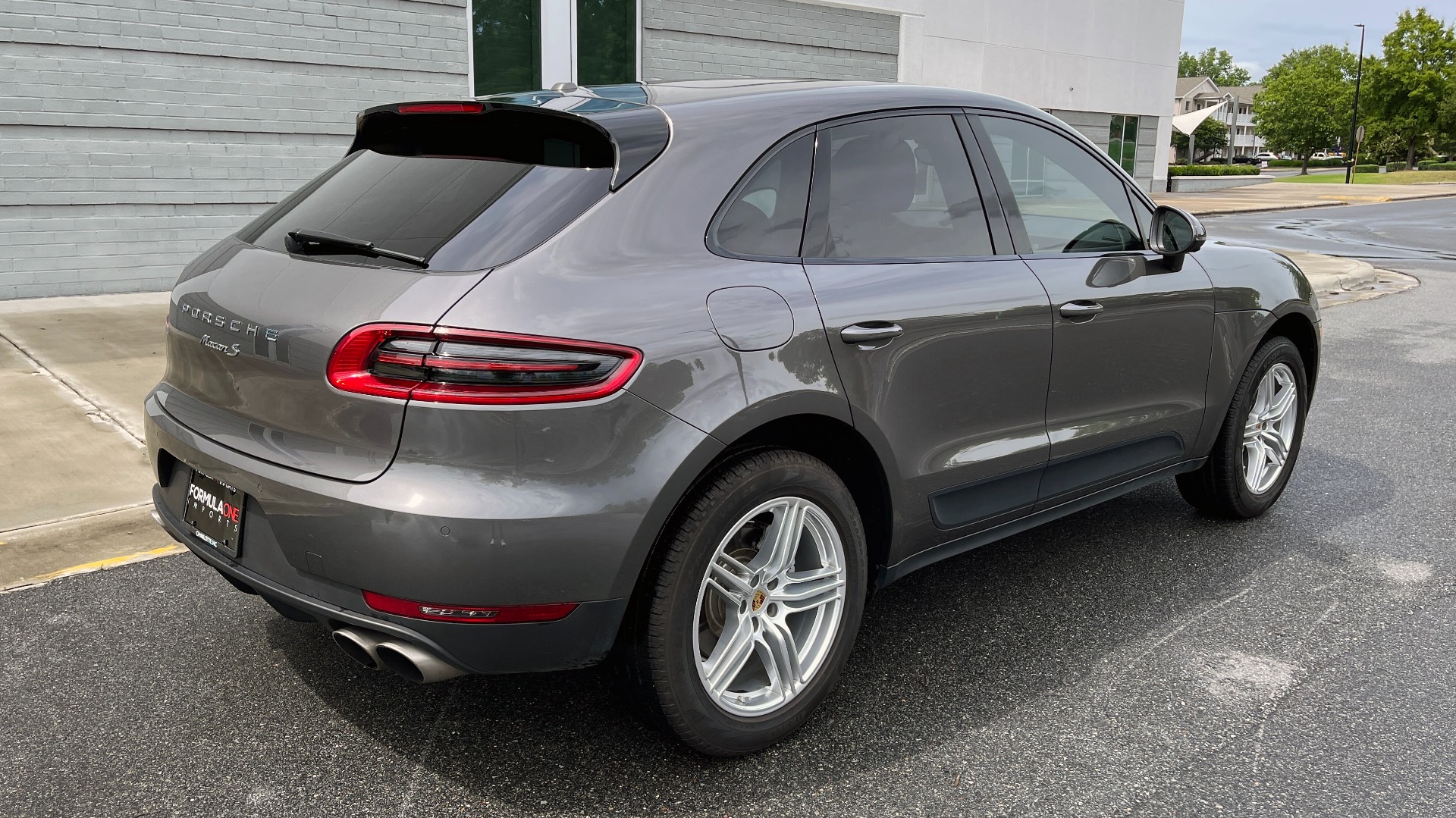 Used 2016 Porsche MACAN S PREMIUM PLUS / AWD / NAV / BOSE / SUNROOF / LCA / PARK ASST / INFOTAINMEN for sale Sold at Formula Imports in Charlotte NC 28227 2