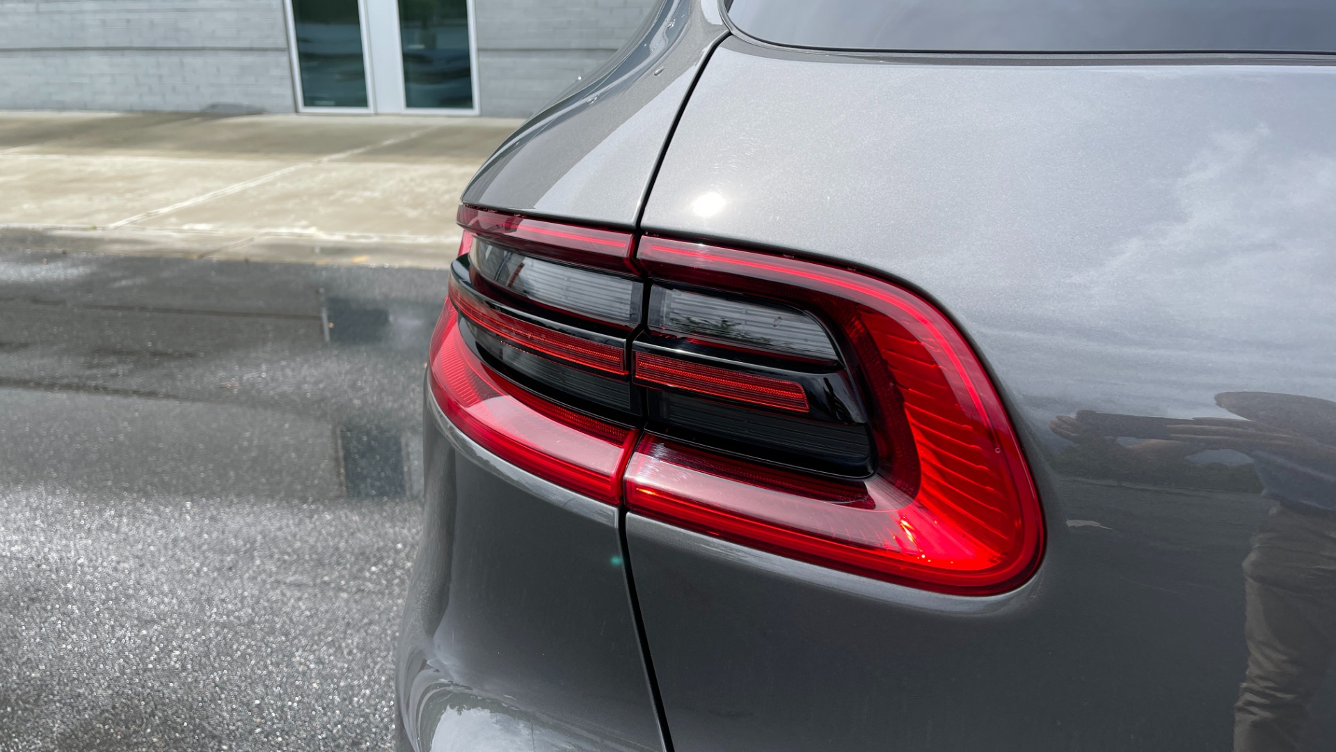Used 2016 Porsche MACAN S PREMIUM PLUS / AWD / NAV / BOSE / SUNROOF / LCA / PARK ASST / INFOTAINMEN for sale Sold at Formula Imports in Charlotte NC 28227 23