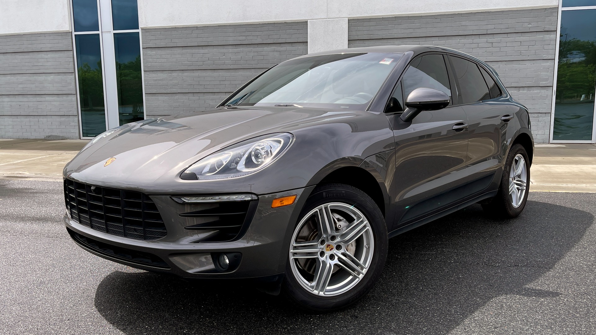 Used 2016 Porsche MACAN S PREMIUM PLUS / AWD / NAV / BOSE / SUNROOF / LCA / PARK ASST / INFOTAINMEN for sale Sold at Formula Imports in Charlotte NC 28227 1
