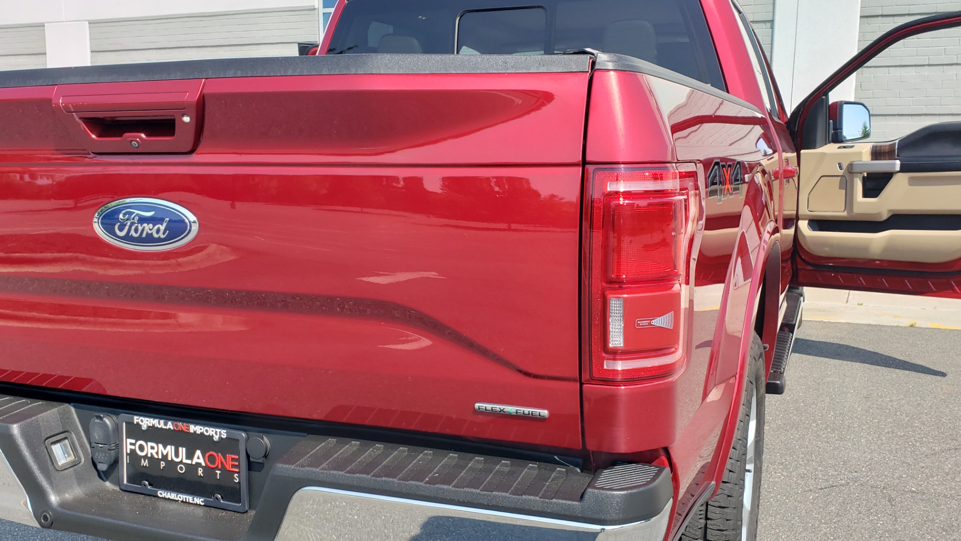 Used 2015 Ford F-150 LARIAT 4X4 SUPERCREW / 5.0L V8 / AUTO / NAV / SUNROOF / REARVIEW for sale Sold at Formula Imports in Charlotte NC 28227 25