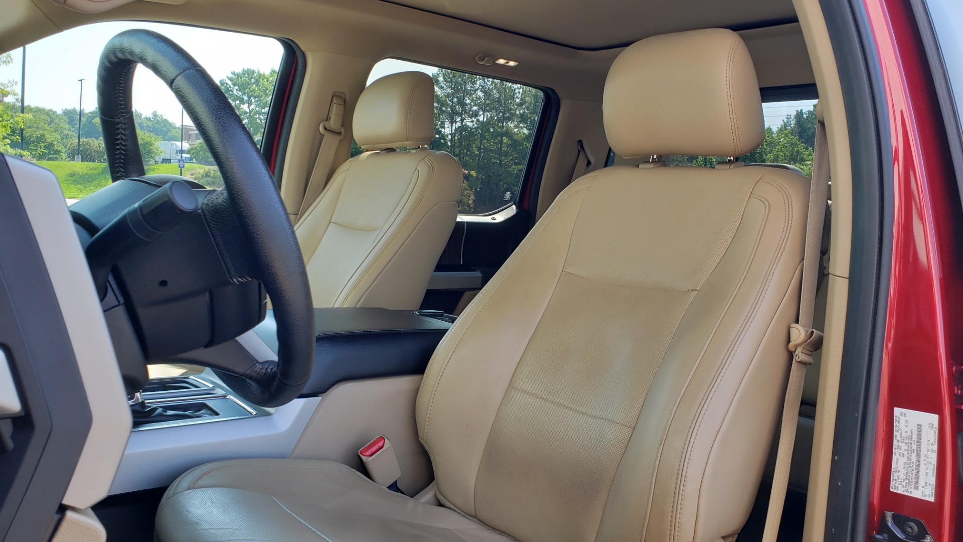 Used 2015 Ford F-150 LARIAT 4X4 SUPERCREW / 5.0L V8 / AUTO / NAV / SUNROOF / REARVIEW for sale Sold at Formula Imports in Charlotte NC 28227 35