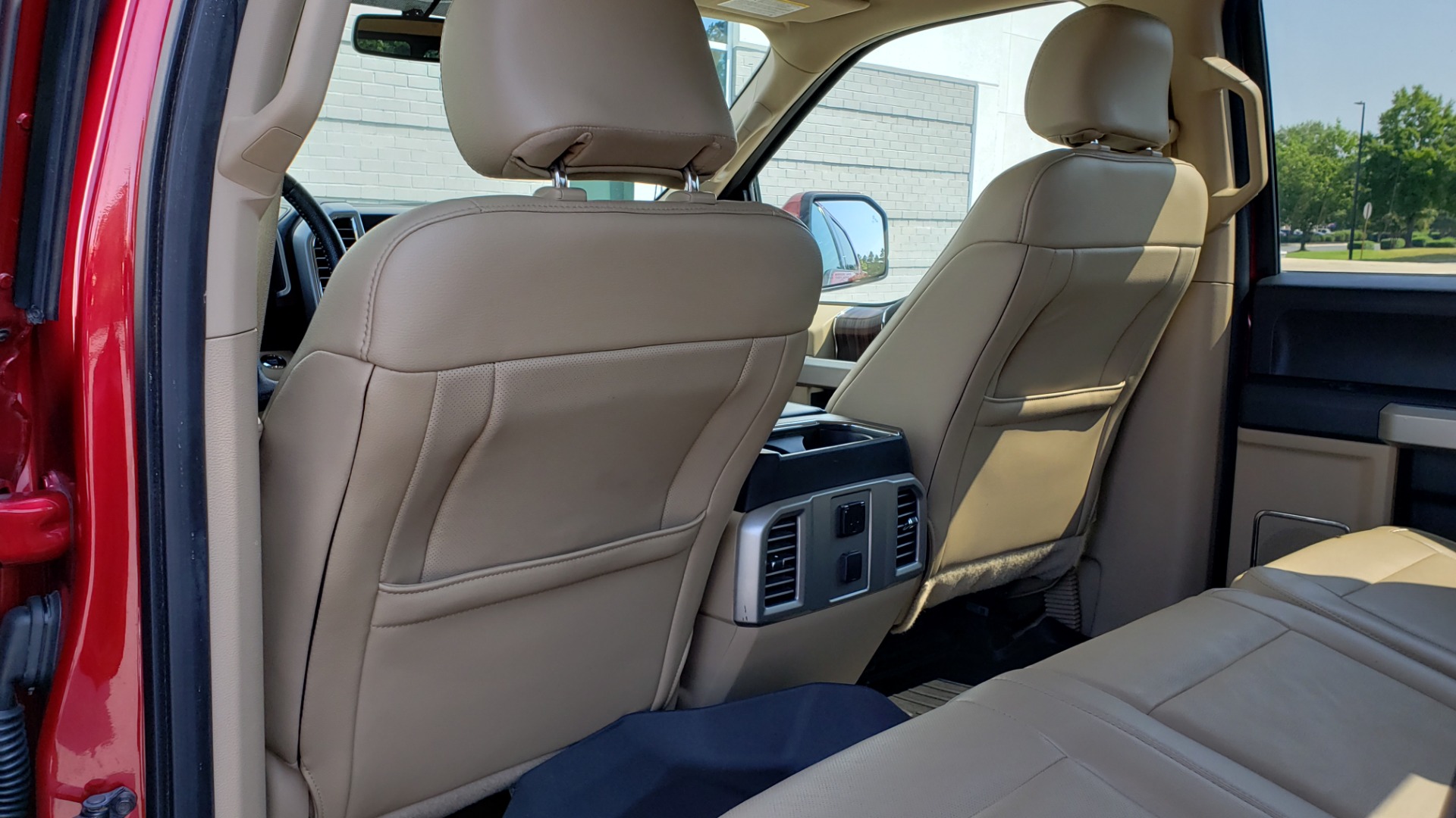 Used 2015 Ford F-150 LARIAT 4X4 SUPERCREW / 5.0L V8 / AUTO / NAV / SUNROOF / REARVIEW for sale Sold at Formula Imports in Charlotte NC 28227 67