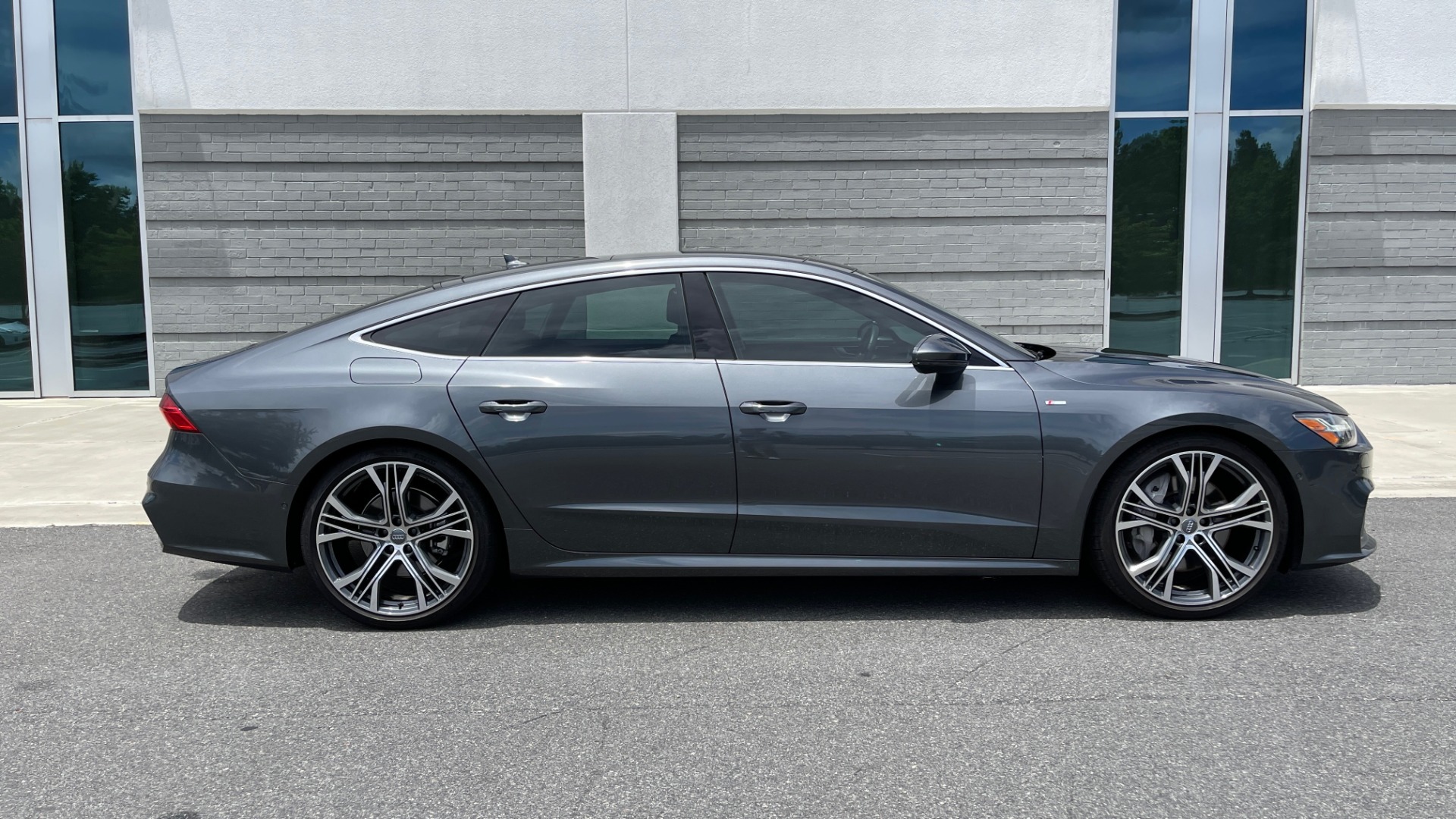 Used 2019 Audi A7 PRESTIGE 55 TFSI 3.0T / NAV / B&O SND / SUNROOF / S-LINE / 21IN WHLS / REAR for sale Sold at Formula Imports in Charlotte NC 28227 7