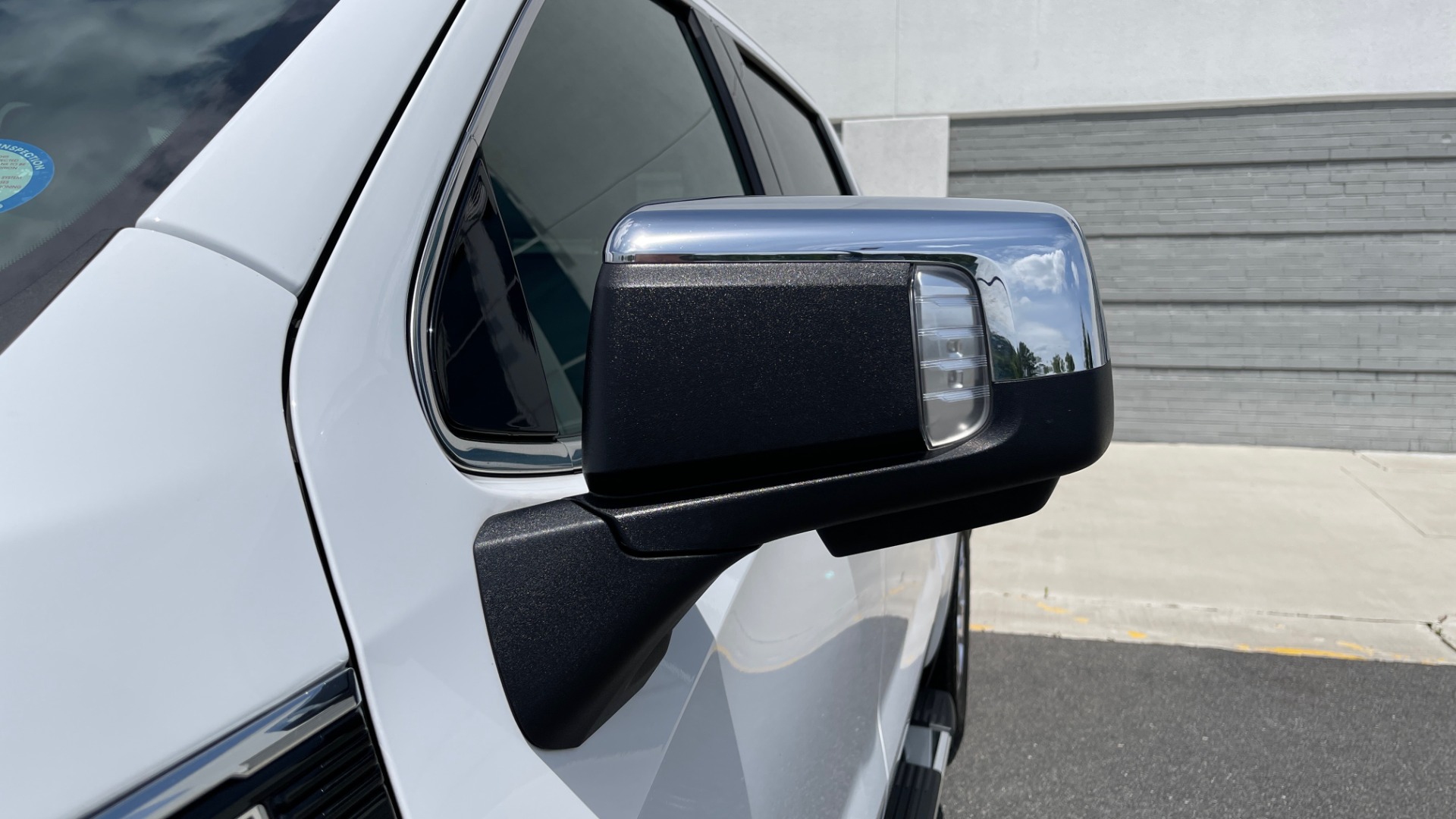 Used 2019 GMC SIERRA 1500 SLT 4X4 CREWCAB / 5.3L V8 / 8-SPD AUTO / NAV / BOSE / REARVIEW for sale Sold at Formula Imports in Charlotte NC 28227 17