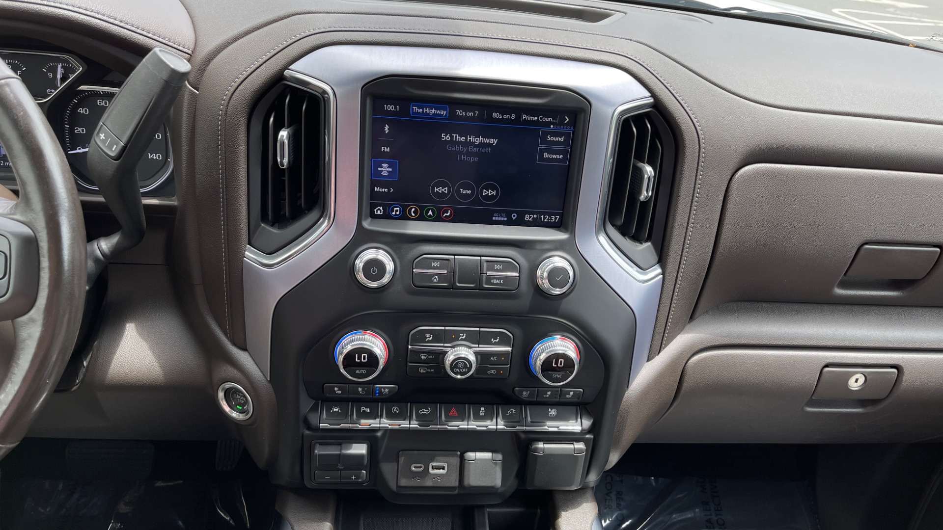 Used 2019 GMC SIERRA 1500 SLT 4X4 CREWCAB / 5.3L V8 / 8-SPD AUTO / NAV / BOSE / REARVIEW for sale Sold at Formula Imports in Charlotte NC 28227 50