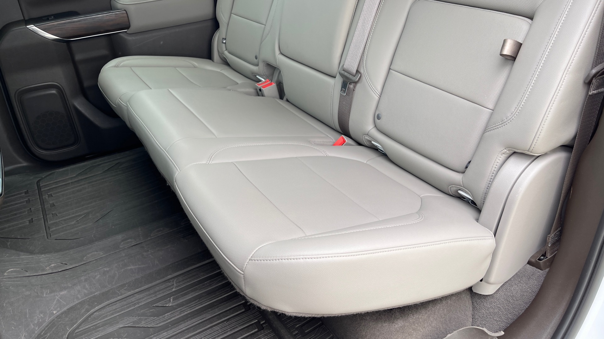 Used 2019 GMC SIERRA 1500 SLT 4X4 CREWCAB / 5.3L V8 / 8-SPD AUTO / NAV / BOSE / REARVIEW for sale Sold at Formula Imports in Charlotte NC 28227 67